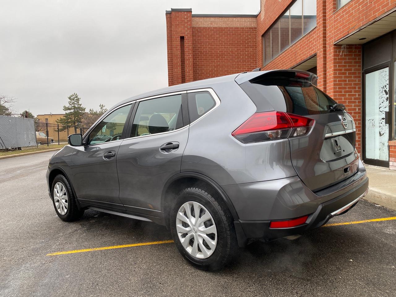 2020 Nissan Rogue S Photo3
