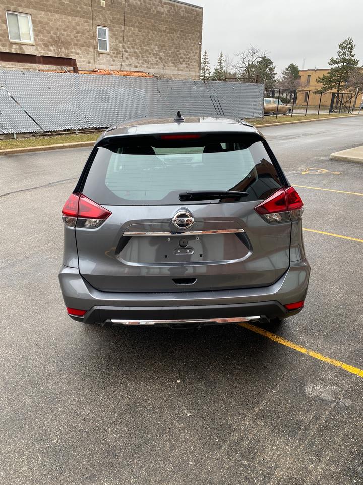 2020 Nissan Rogue S Photo