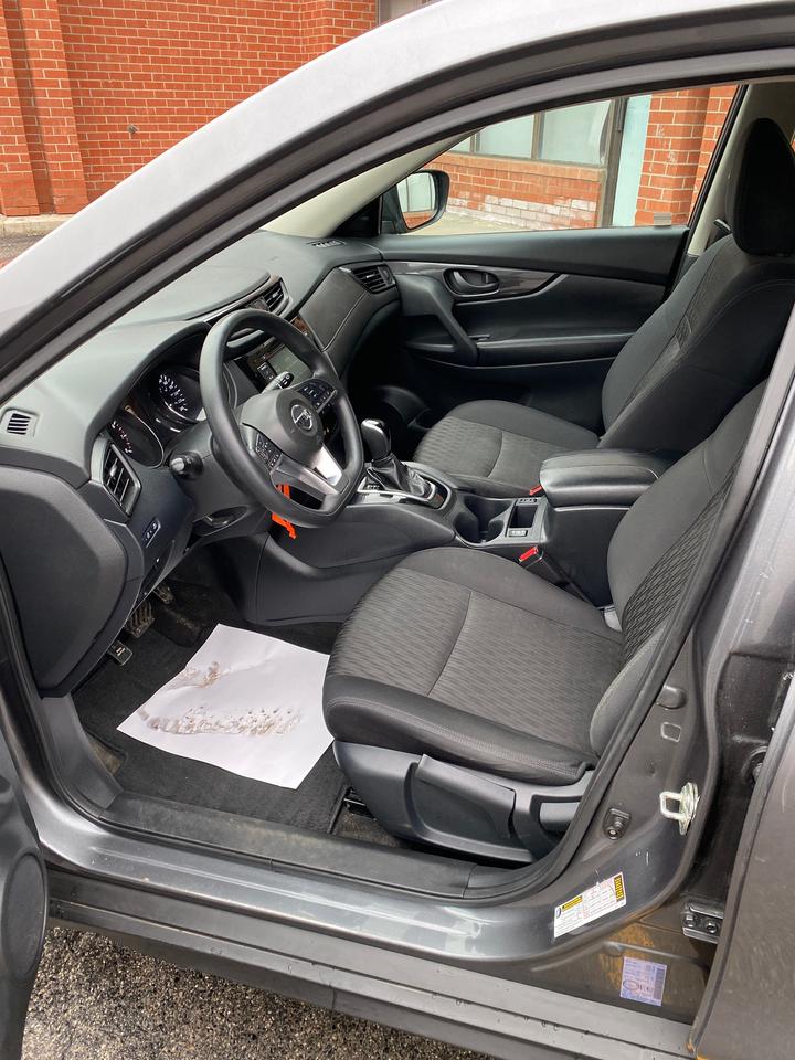 2020 Nissan Rogue S Photo