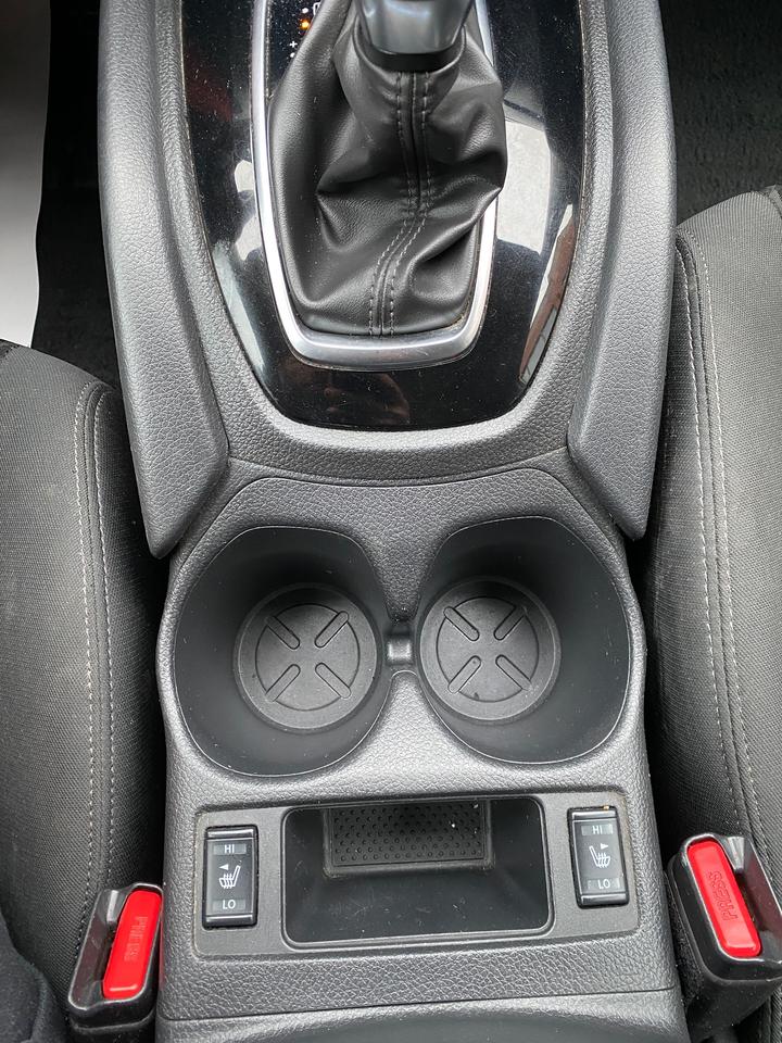 2020 Nissan Rogue S Photo