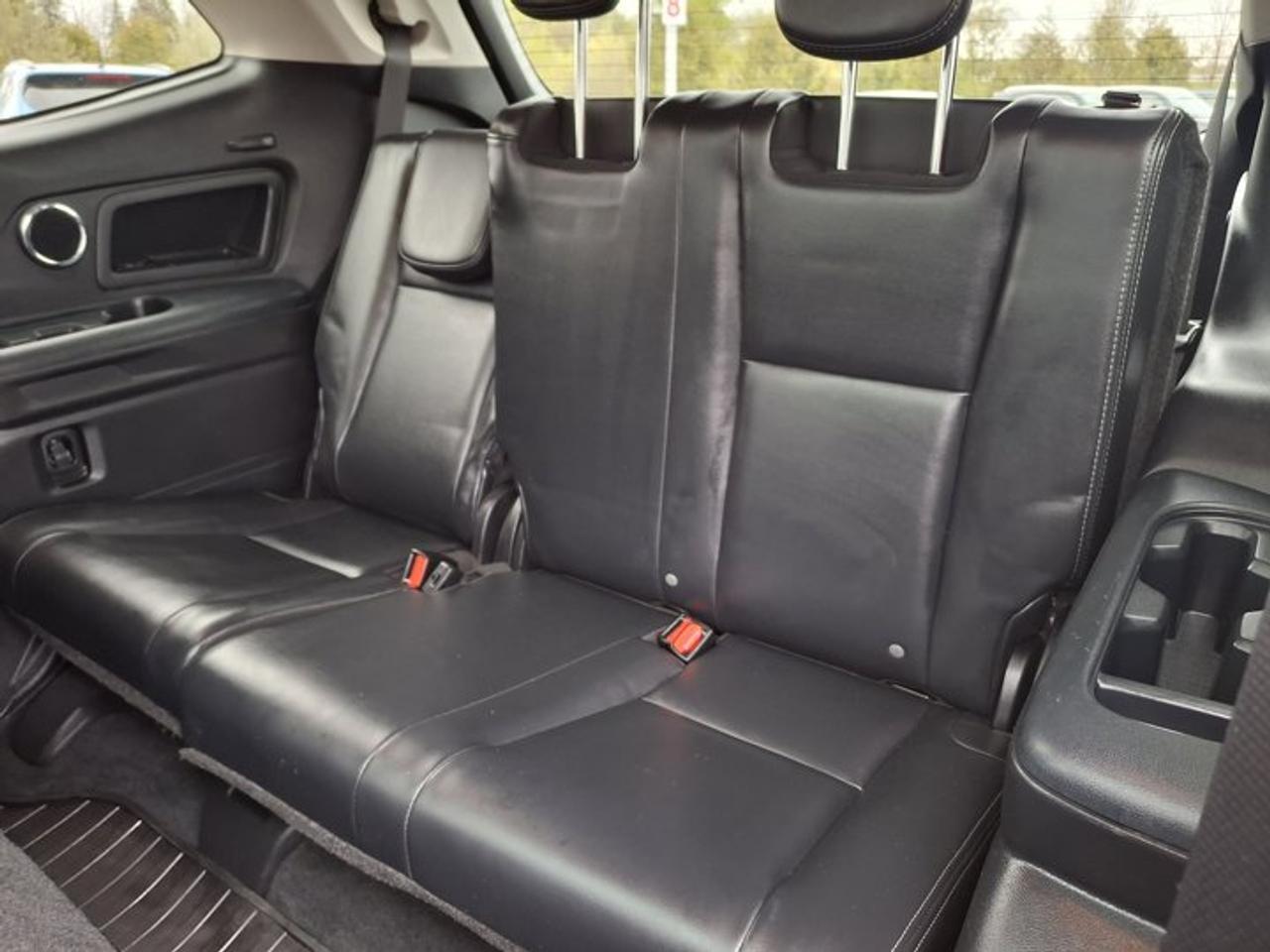 2019 Subaru ASCENT Limited AWD | Leather | Sunroof | Nav | Adaptive Cruise | Heated Wheel + Seats | Rear Cam and More ! Photo