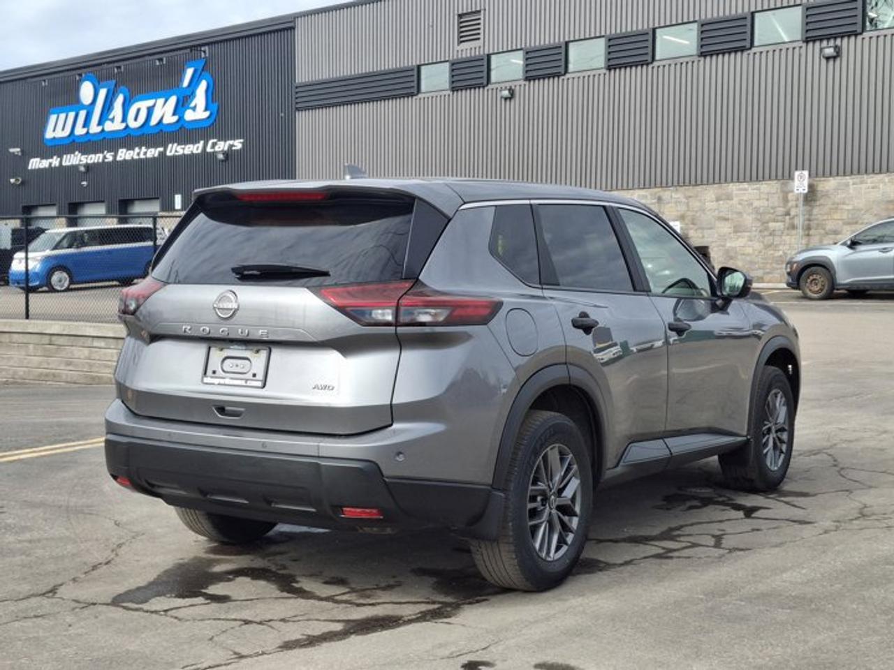 2024 Nissan Rogue S AWD | Heated Wheel + Seats | Remote Start | CarPlay + Android | BSW | Rear Camera | and More ! Photo