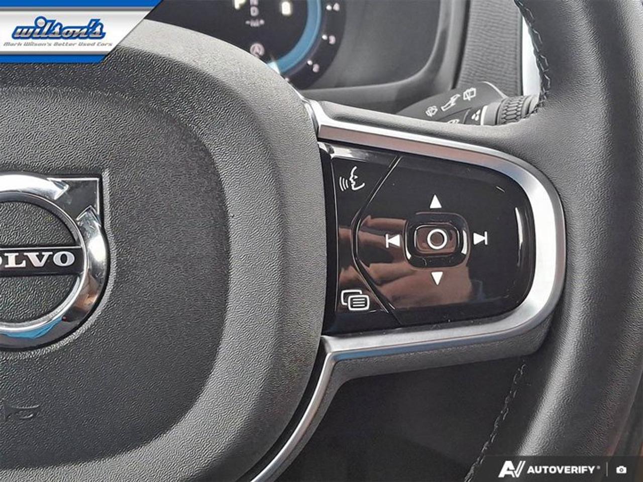 2024 Volvo XC90 Plus Bright Theme AWD | Leather | Sunroof | 360 Camera | Nav | Heated Seats | and Much More ! Photo