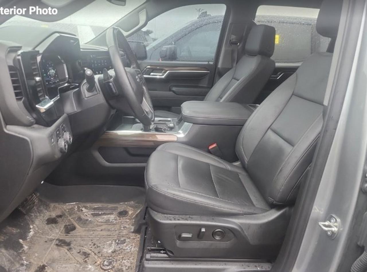 2023 Chevrolet Silverado 1500 RST Crew 5.3L V8 4X4 | True North Edition | Leather | Safety PKG | Heated Bucket Seats | Sunroof | Photo