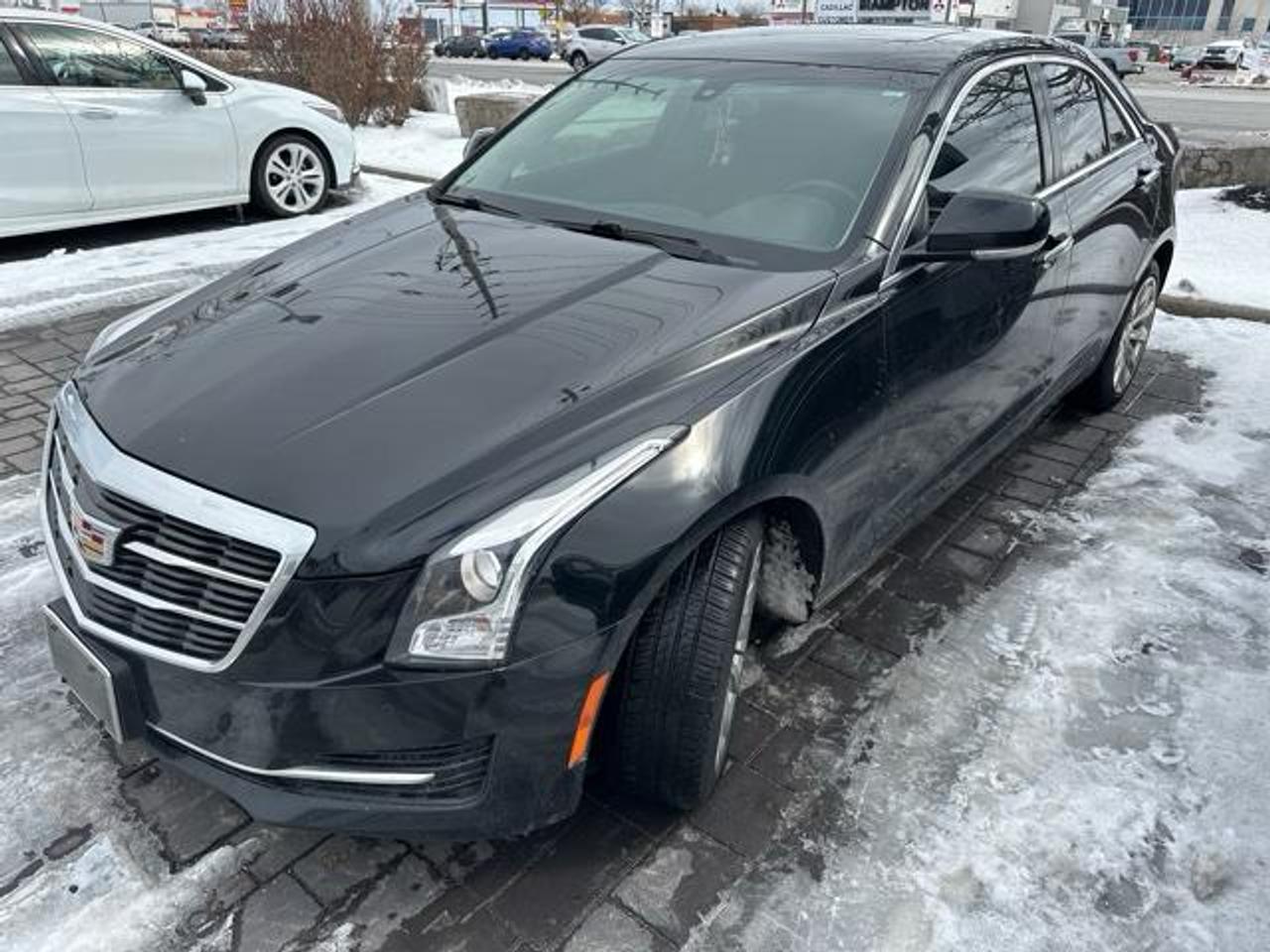 2018 Cadillac ATS Luxury AWD, BOSE, HEATED SEATS, NAV, SUNROOF!! Photo2