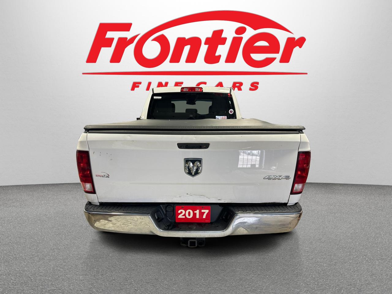 2017 RAM 1500 ST | CLEAN CARFAX | AWD | BACK UP CAM | BLUETOOTH Photo