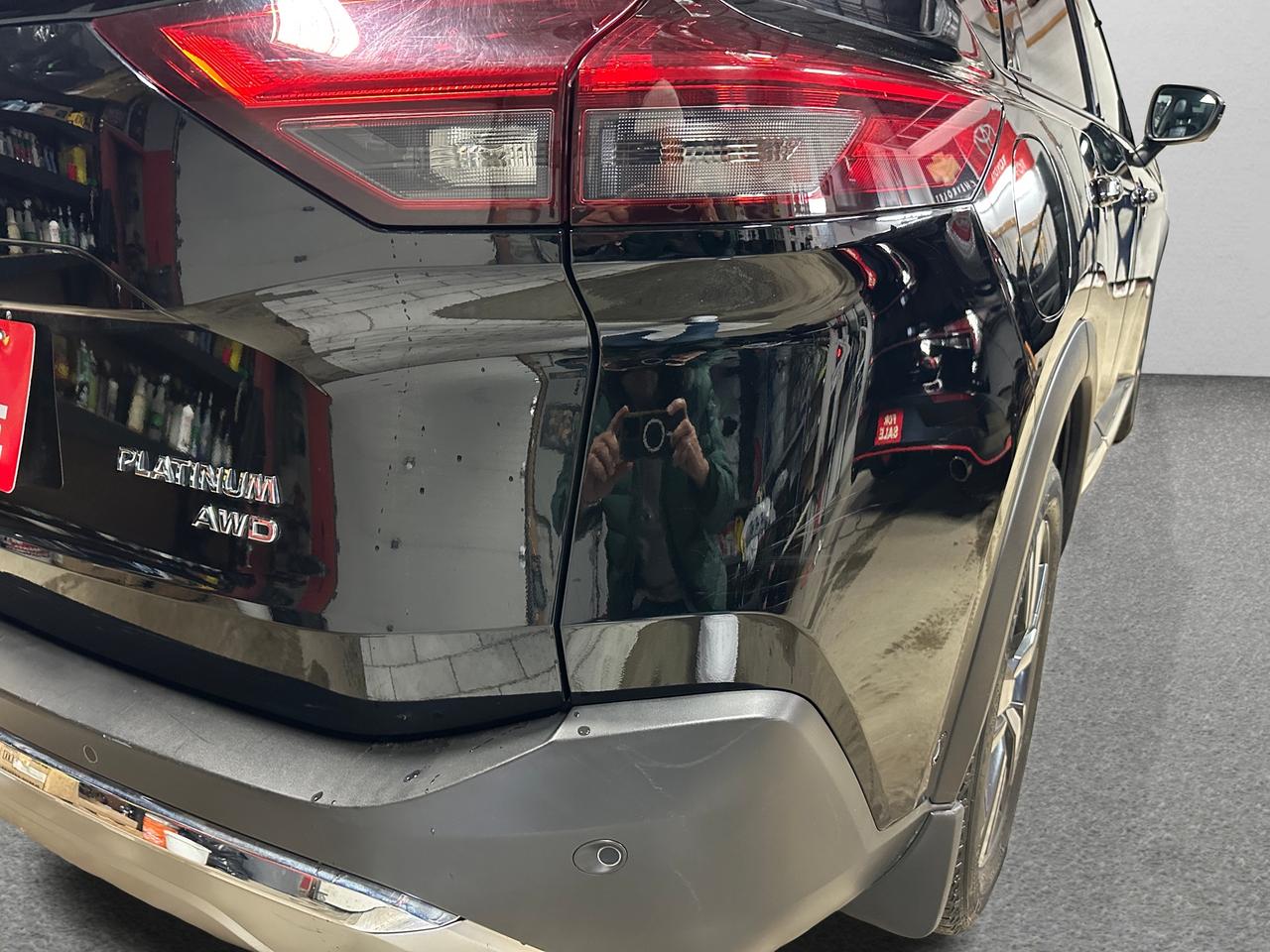 2021 Nissan Rogue PLATINUM | CLEAN CARFAX | LOW KMS | AWD | LEATHER Photo4