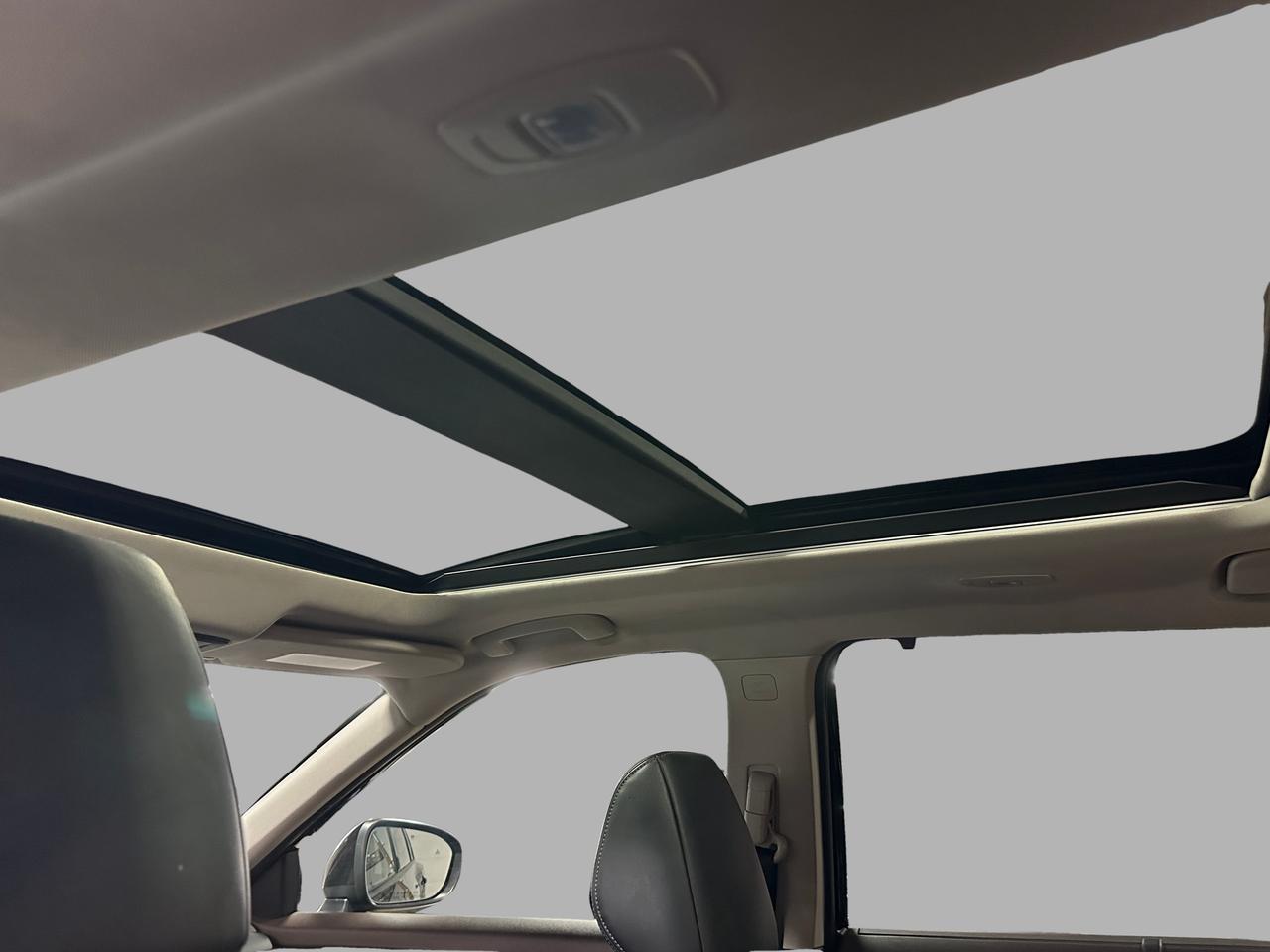 2021 Nissan Rogue PLATINUM | CLEAN CARFAX | LOW KMS | AWD | LEATHER Photo
