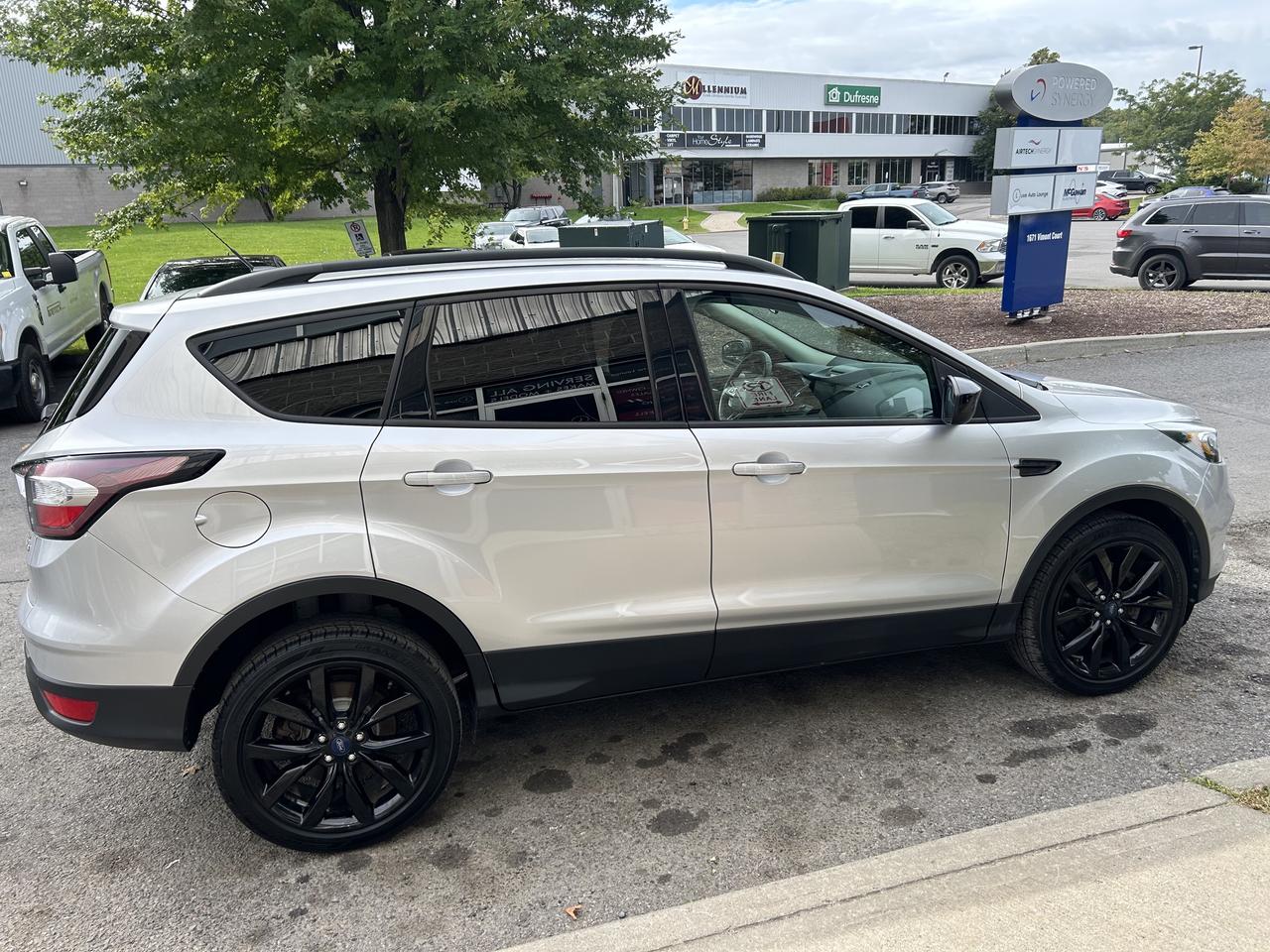 2017 Ford Escape SE - AWD, HEATED SEATS, POWER SEAT, BLACK WHEELS! Photo