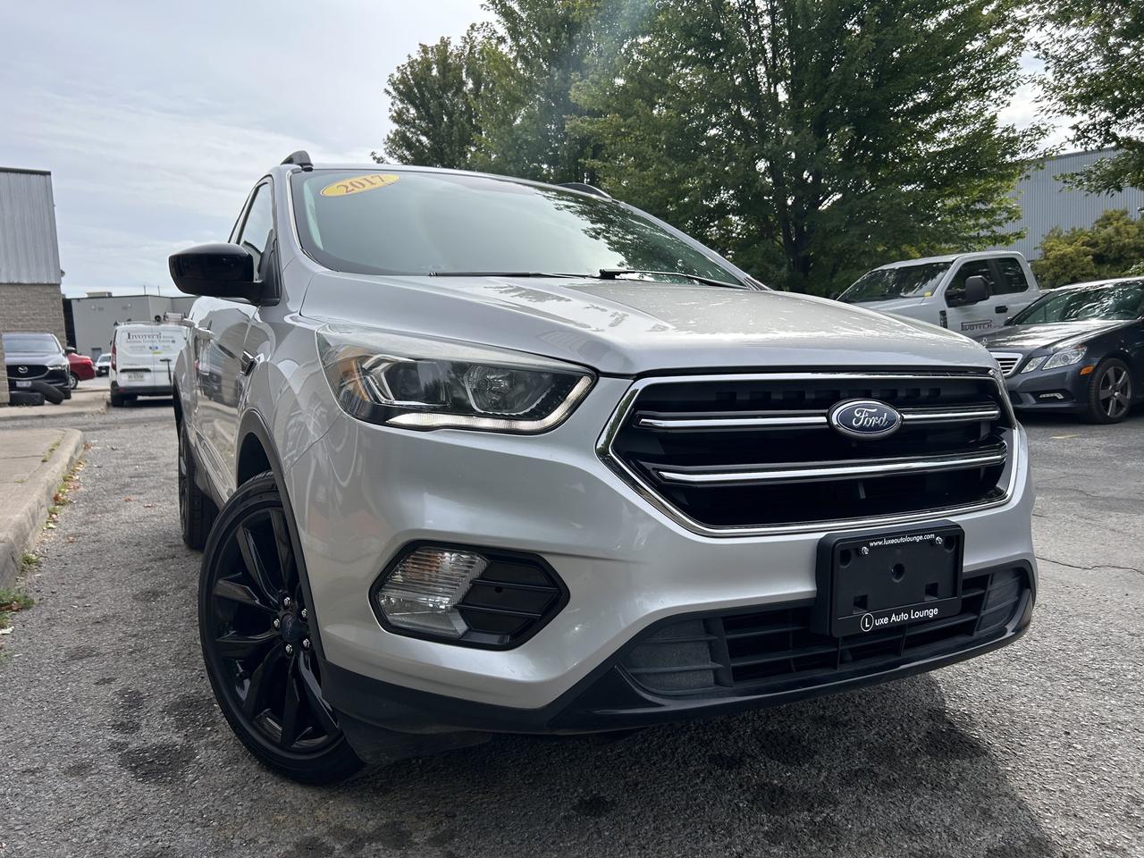 2017 Ford Escape SE - AWD, HEATED SEATS, POWER SEAT, BLACK WHEELS! Photo