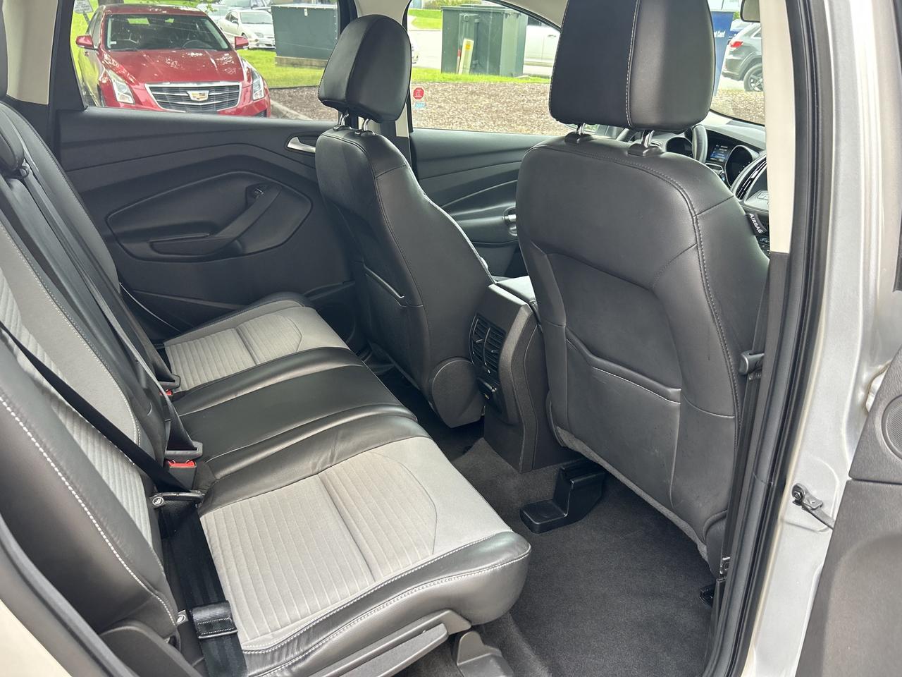 2017 Ford Escape SE - AWD, HEATED SEATS, POWER SEAT, BLACK WHEELS! Photo