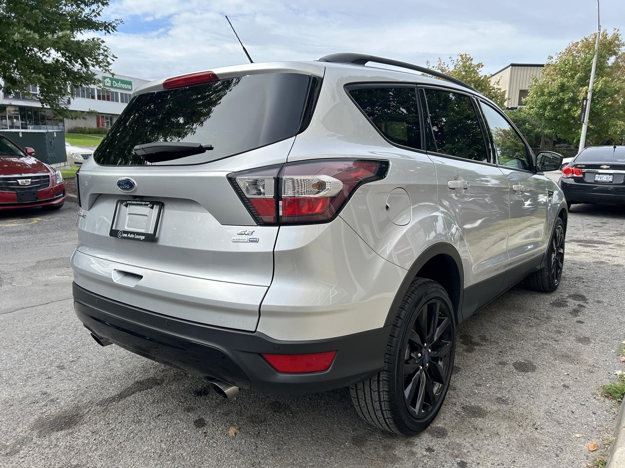 2017 Ford Escape SE - AWD, HEATED SEATS, POWER SEAT, BLACK WHEELS! - Photo #11
