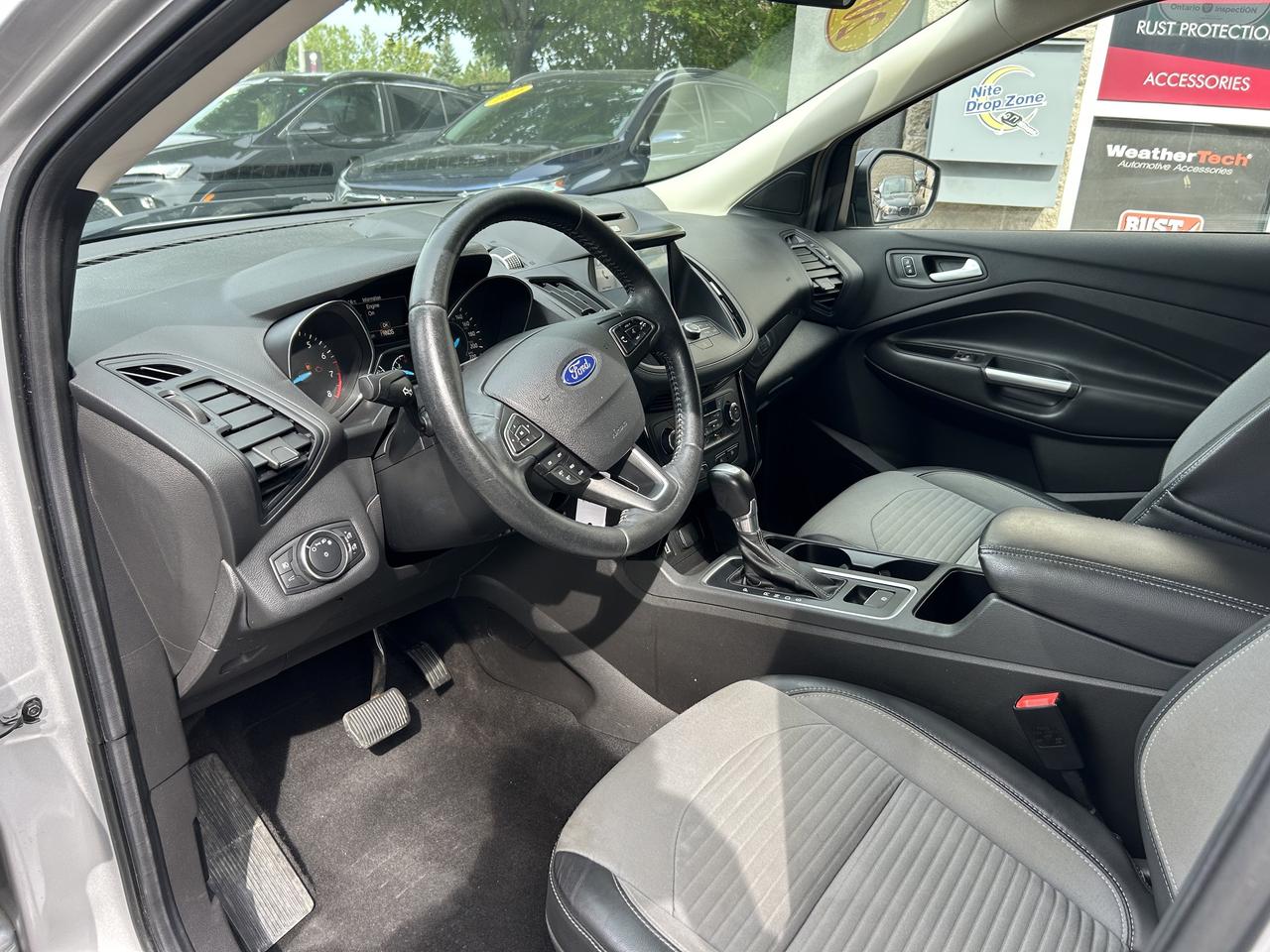 2017 Ford Escape SE - AWD, HEATED SEATS, POWER SEAT, BLACK WHEELS! - Photo #15