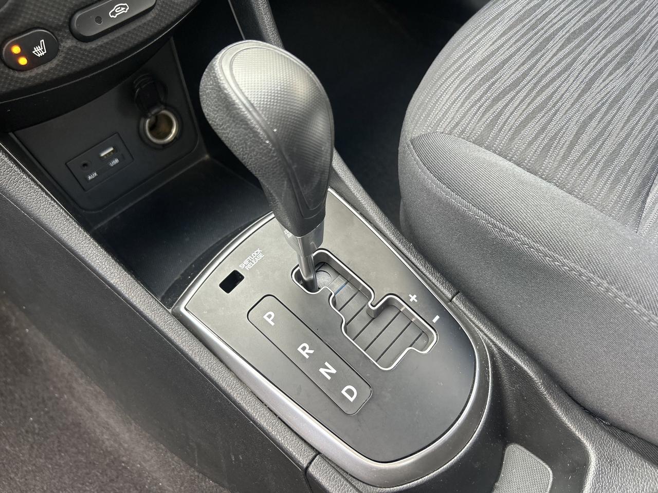 2016 Hyundai Accent SE - AUTO, SUNROOF, LOW KM, HEATED SEATS, LOADED!! - Photo #26
