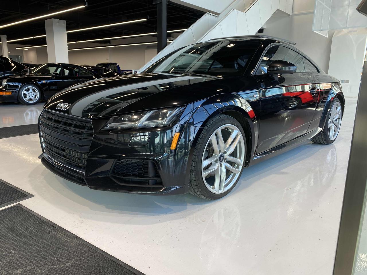 2016 Audi TT 2.0T - TECHNIK, B&O STEREO, LEATHER, HEATED SEATS! Photo2