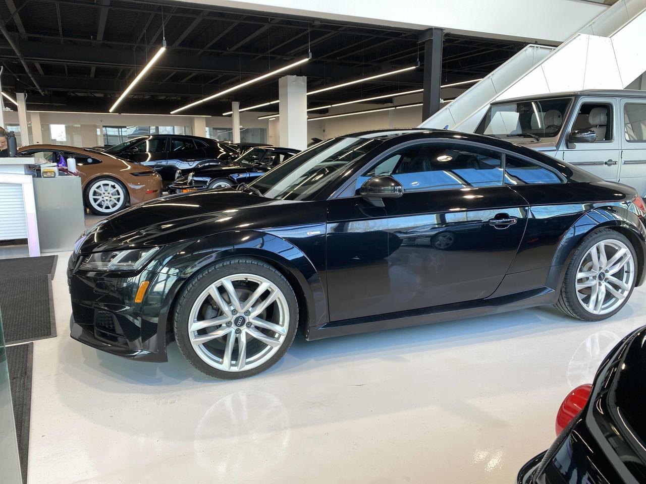 2016 Audi TT 2.0T - TECHNIK, B&O STEREO, LEATHER, HEATED SEATS! Photo4