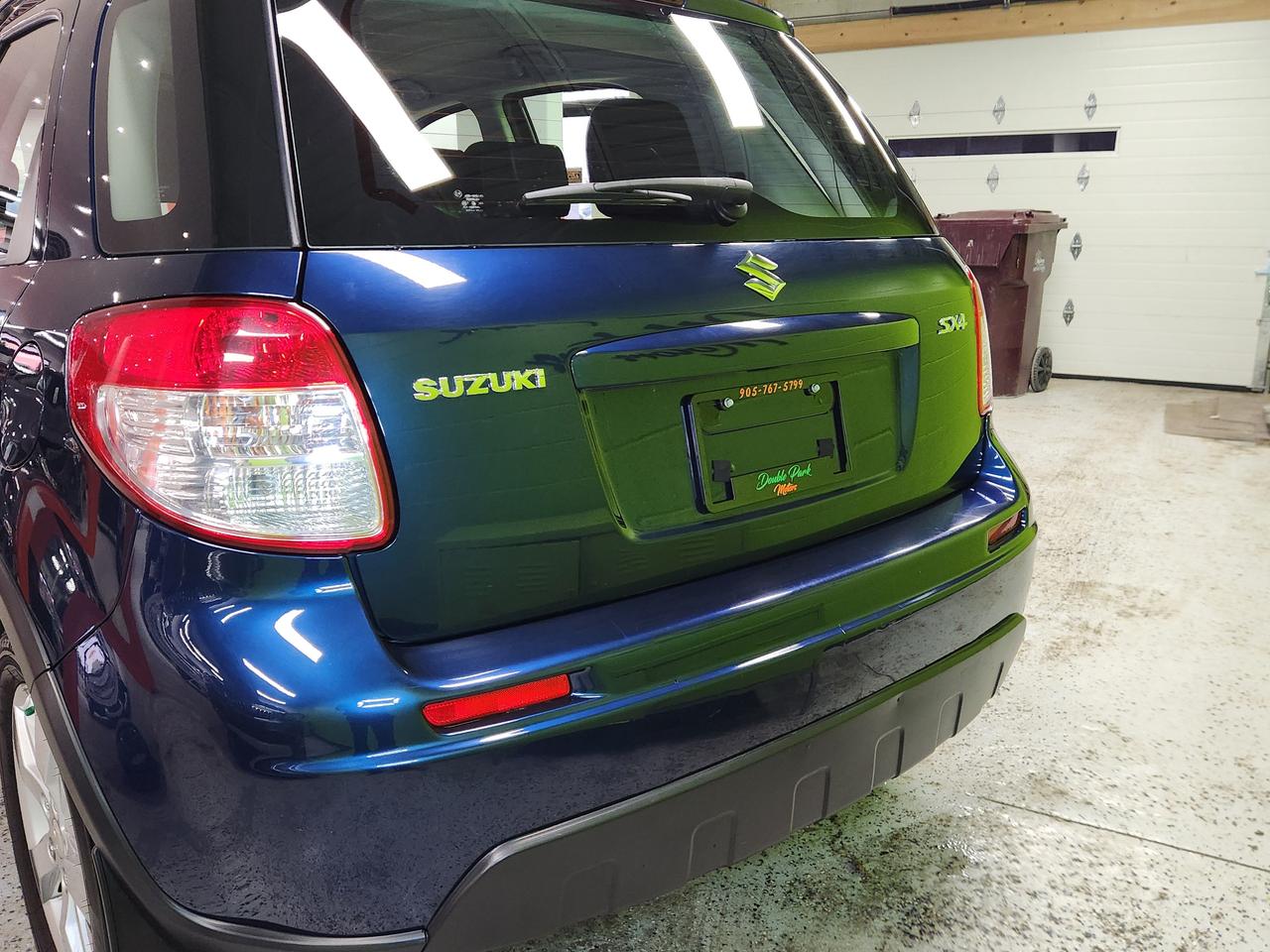 2011 Suzuki SX4 JX 1 OWNER NO ACCIDENT CLEAN KEYLESS Photo