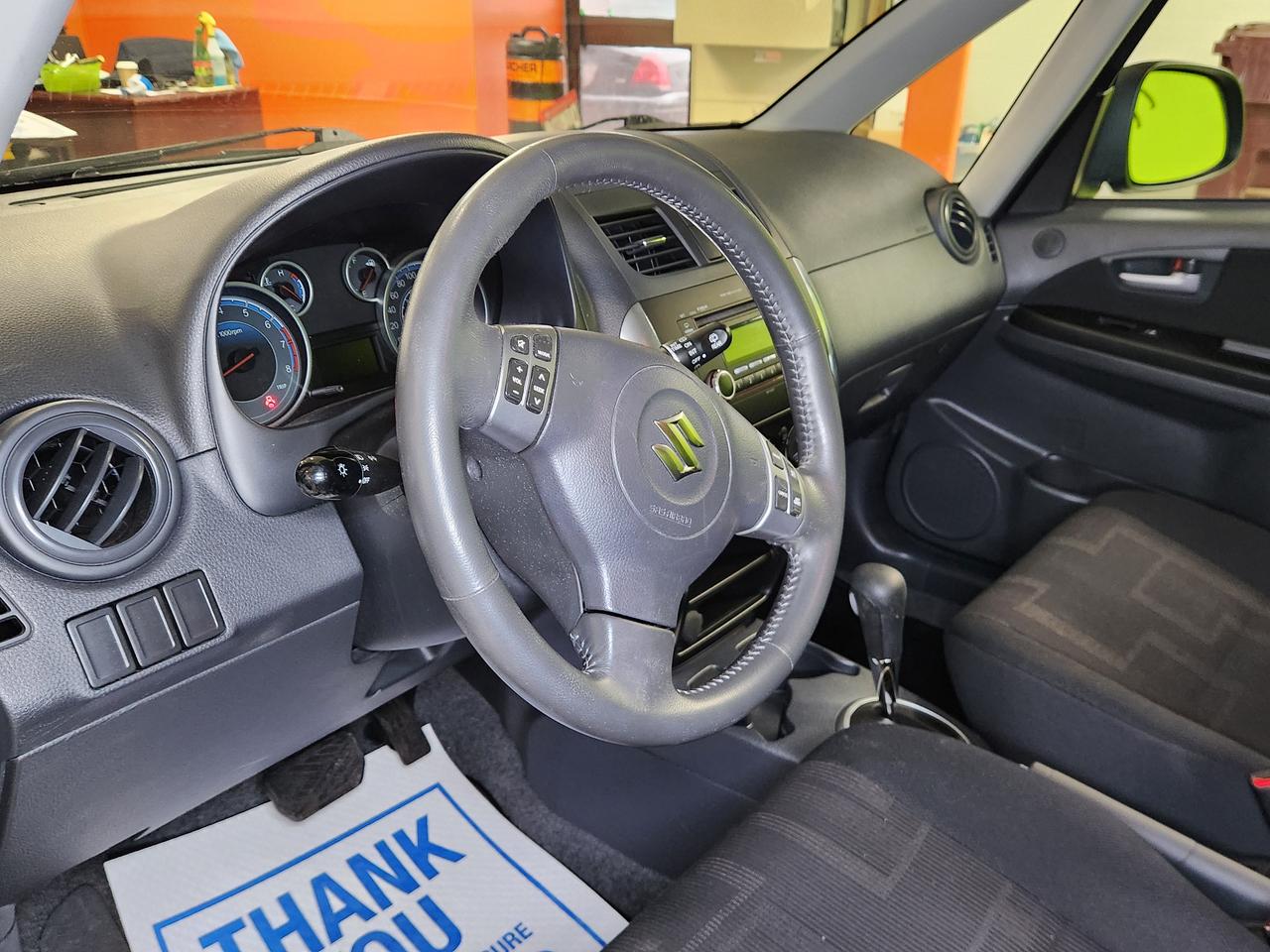 2011 Suzuki SX4 JX 1 OWNER NO ACCIDENT CLEAN KEYLESS Photo