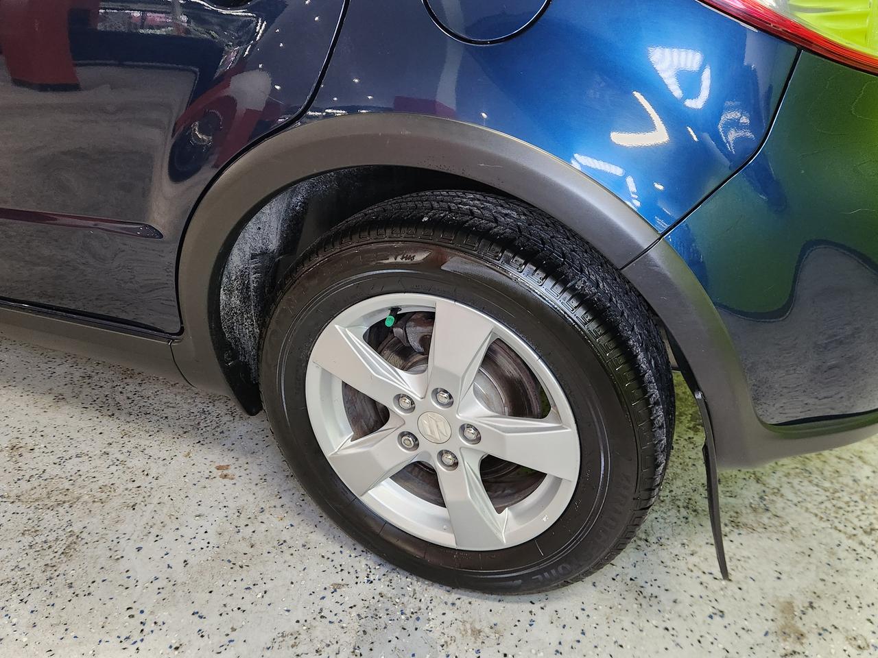 2011 Suzuki SX4 JX 1 OWNER NO ACCIDENT CLEAN KEYLESS Photo