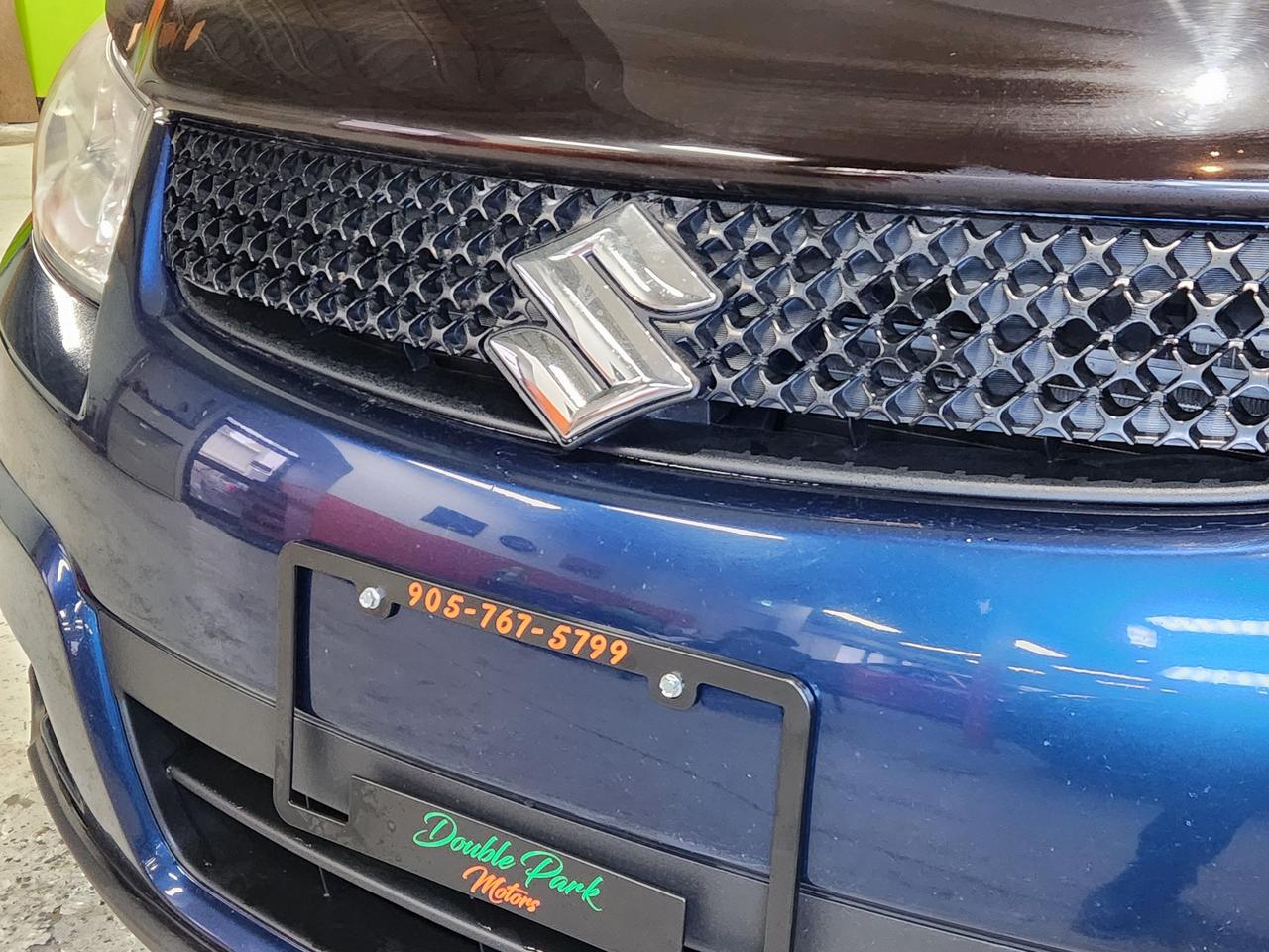 2011 Suzuki SX4 JX 1 OWNER NO ACCIDENT CLEAN KEYLESS Photo