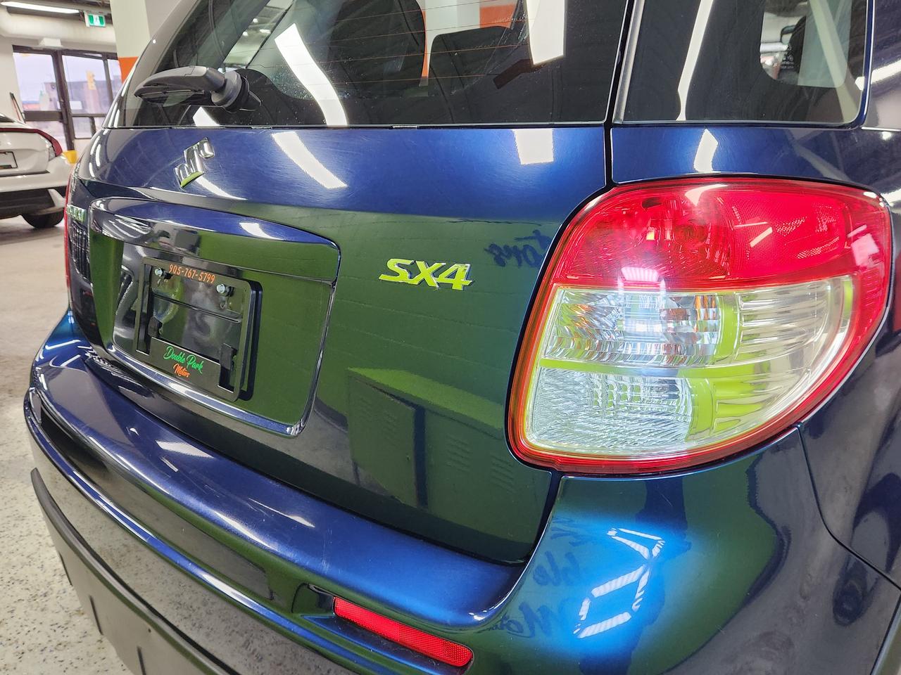 2011 Suzuki SX4 JX 1 OWNER NO ACCIDENT CLEAN KEYLESS Photo