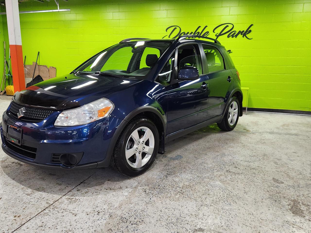 2011 Suzuki SX4 JX 1 OWNER NO ACCIDENT CLEAN KEYLESS Photo