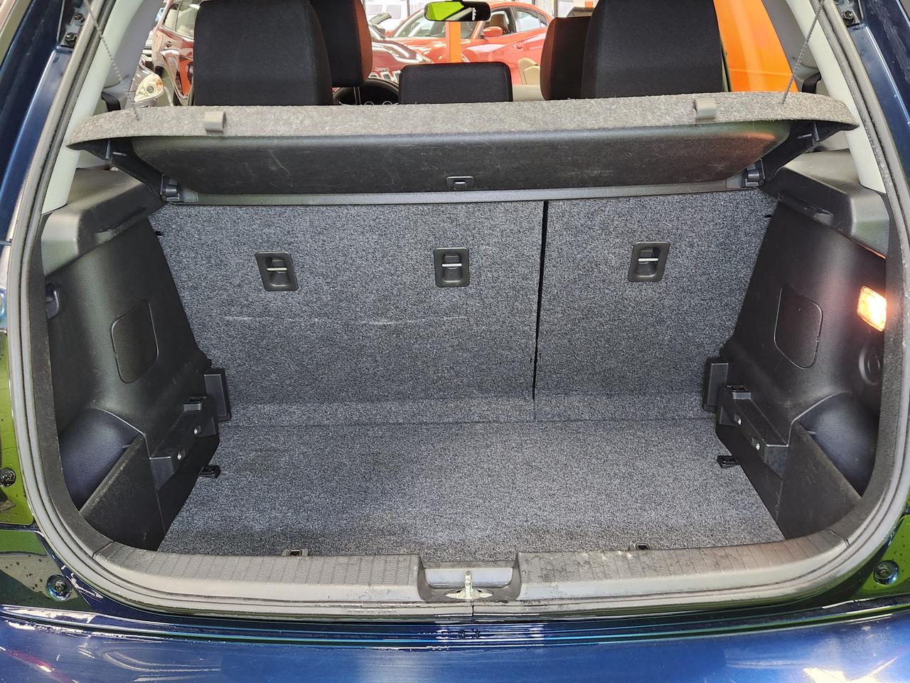 2011 Suzuki SX4 JX 1 OWNER NO ACCIDENT CLEAN KEYLESS Photo