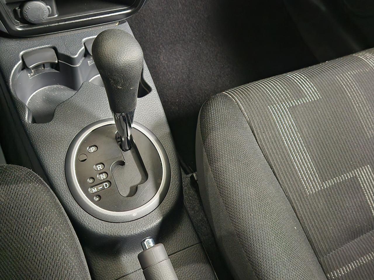 2011 Suzuki SX4 JX 1 OWNER NO ACCIDENT CLEAN KEYLESS Photo