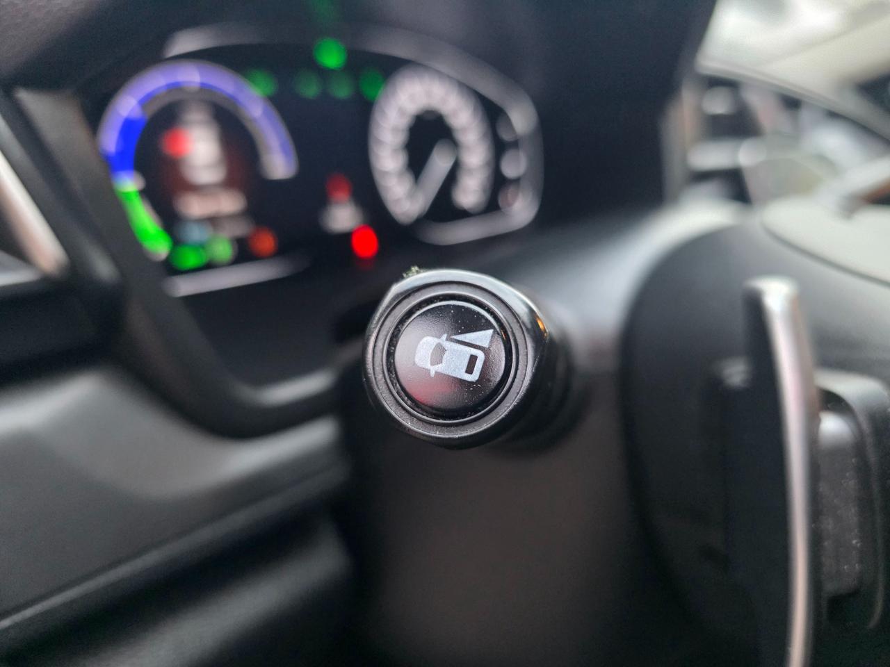 2019 Honda Insight Touring Fuel Efficient Hybrid | Accident Free | LOADED Photo