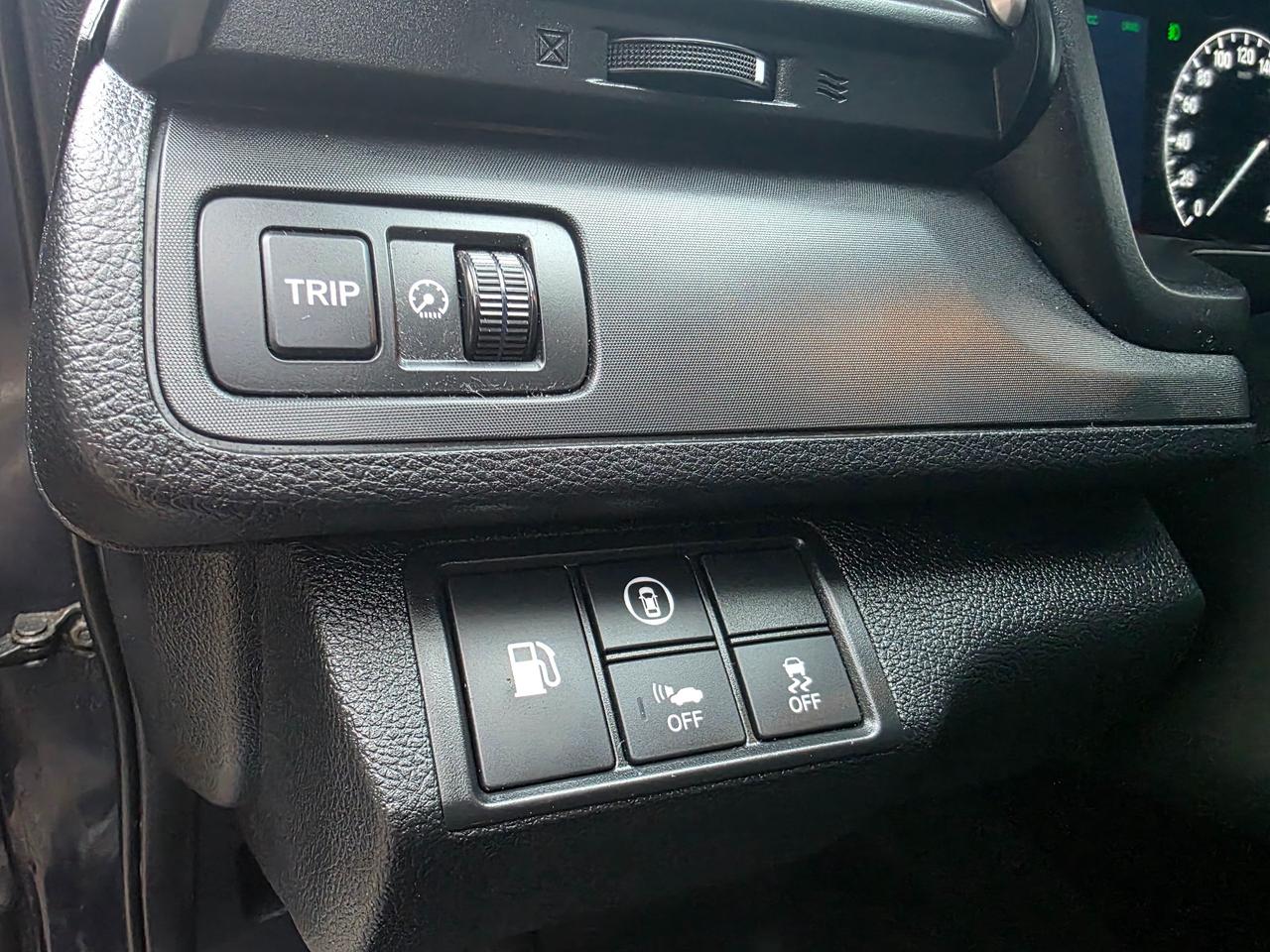 2019 Honda Insight Touring Fuel Efficient Hybrid | Accident Free | LOADED Photo