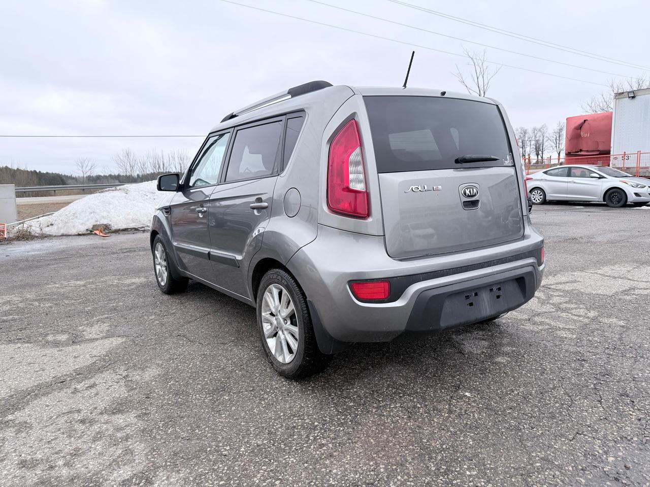 2013 Kia Soul 5dr Wgn Auto Photo4