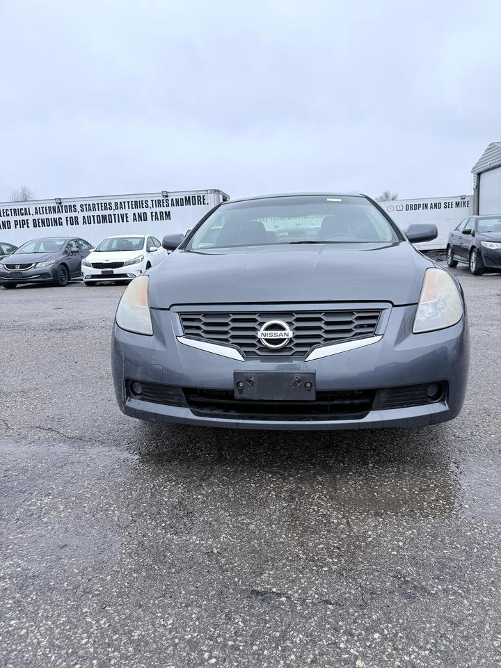 2008 Nissan Altima 2dr Cpe I4 CVT 2.5 S Photo
