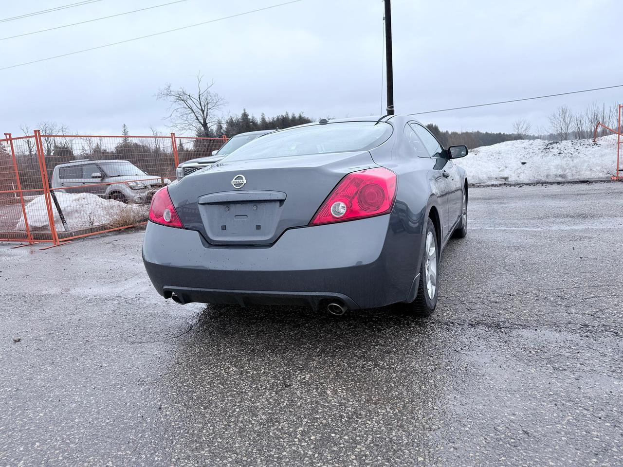 2008 Nissan Altima 2dr Cpe I4 CVT 2.5 S Photo