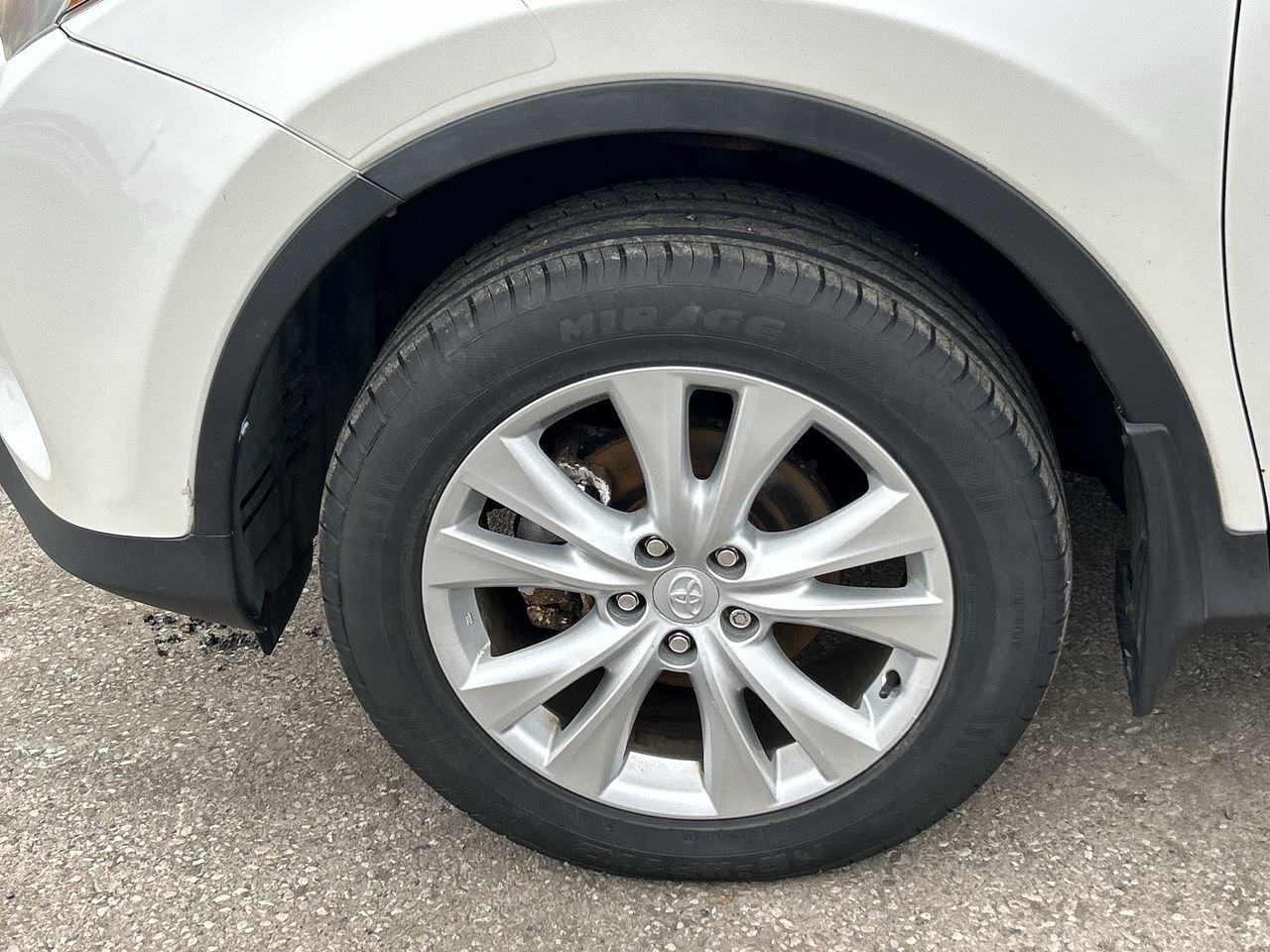 2014 Toyota RAV4 AWD Limited Clean Condition, Sunroof, Power Tailga Photo