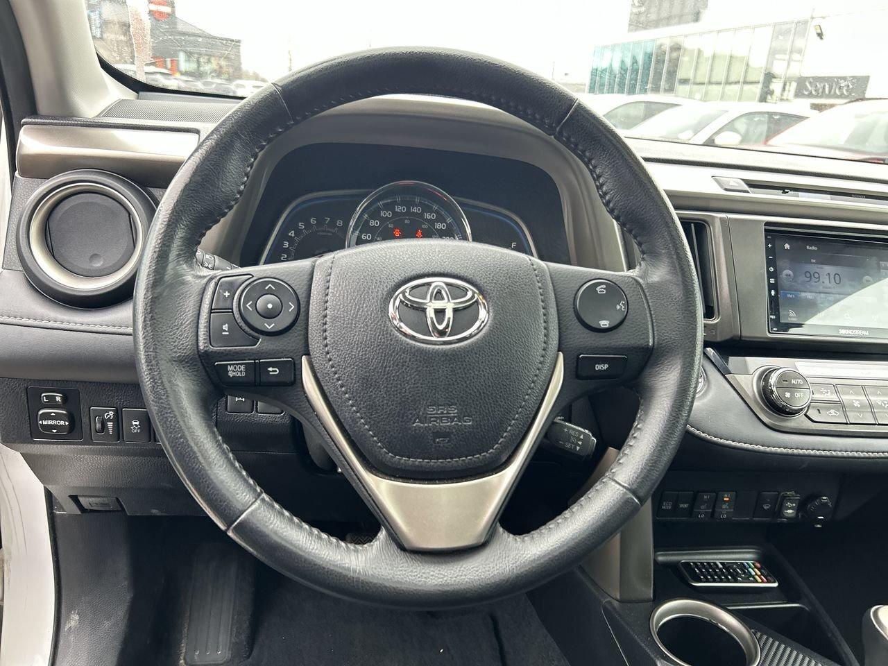 2014 Toyota RAV4 AWD Limited Clean Condition, Sunroof, Power Tailga Photo