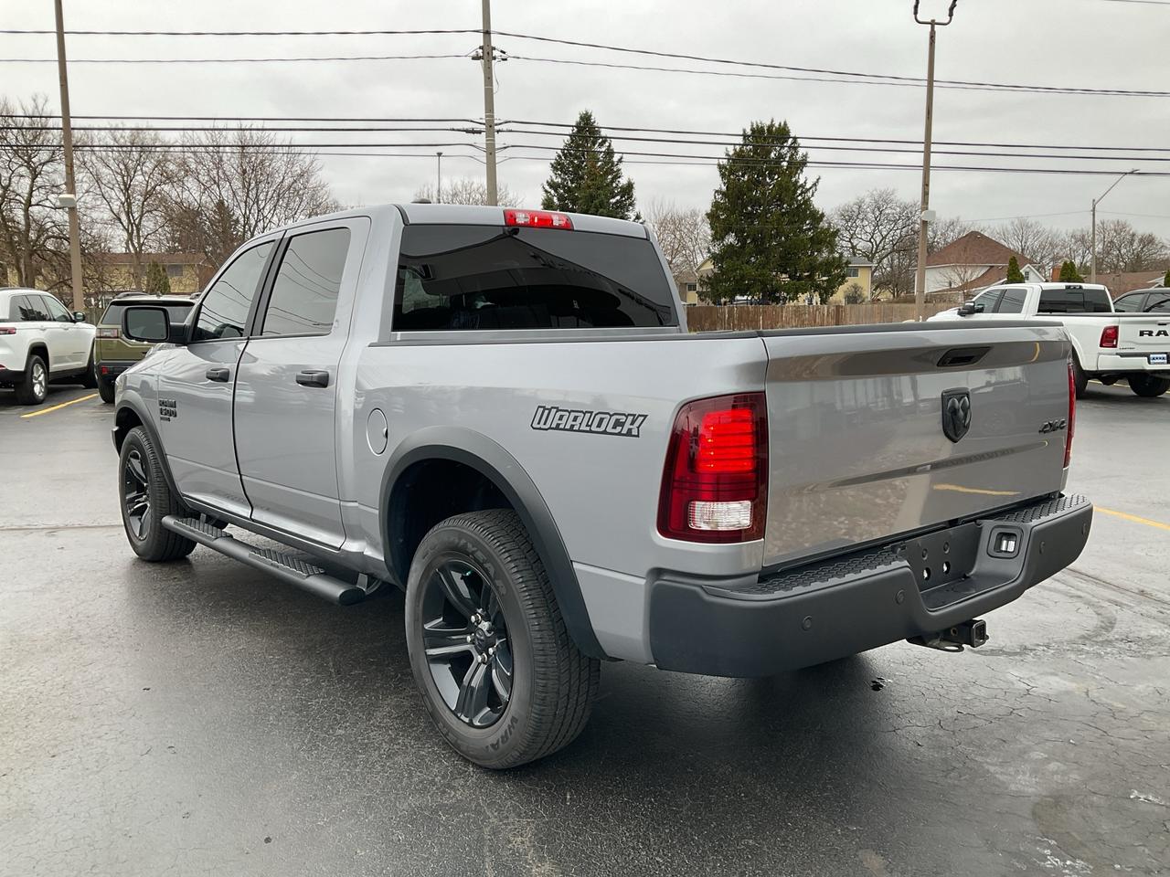 2023 RAM 1500 Classic V6 / 4X4 / HTD SEATS / REMOTE START Photo