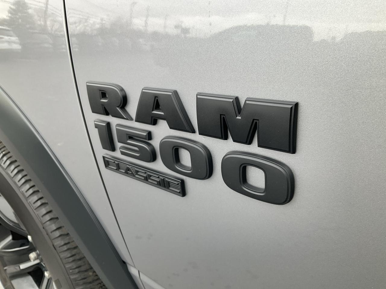 2023 RAM 1500 Classic V6 / 4X4 / HTD SEATS / REMOTE START Photo