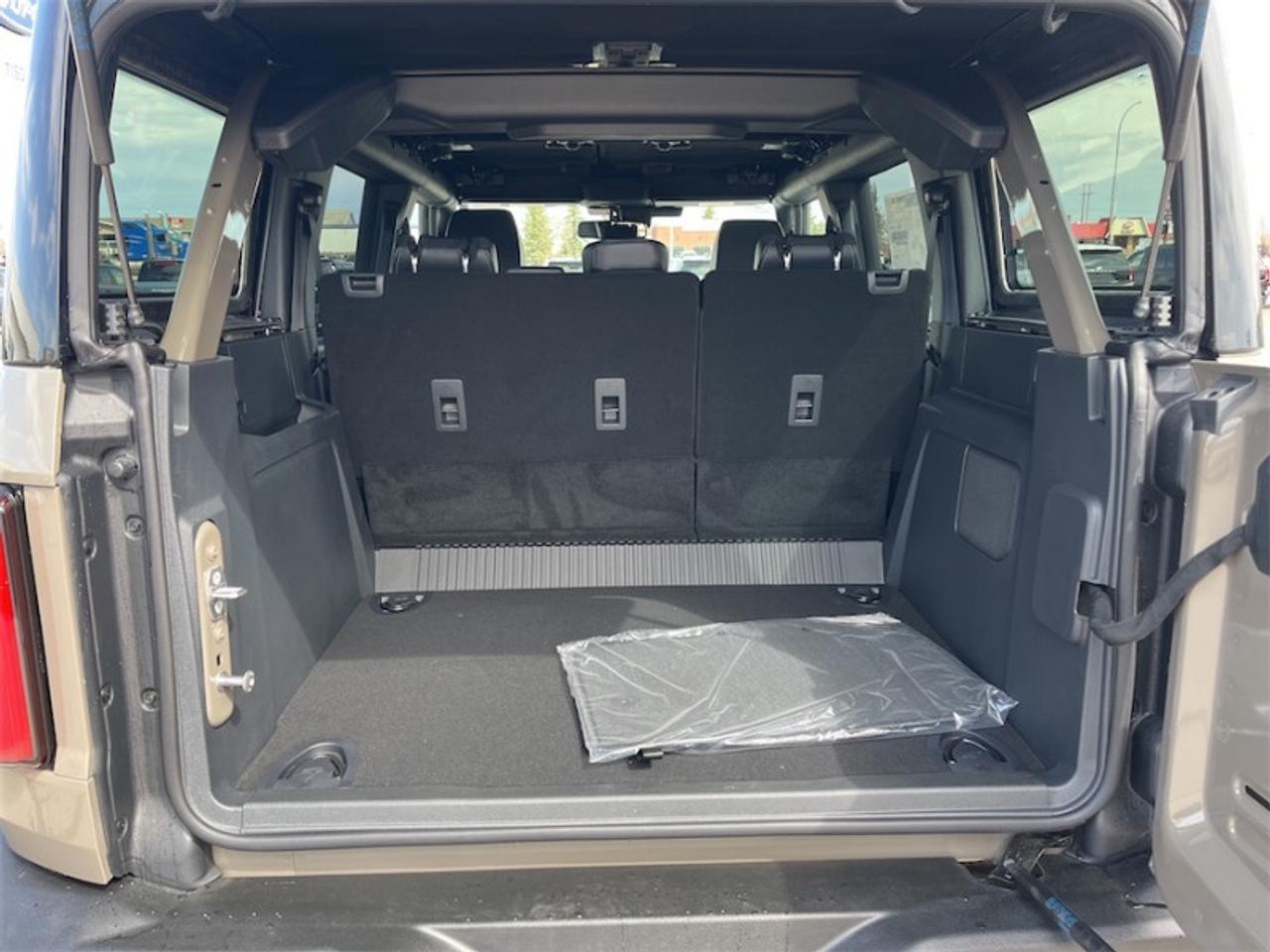 2026 Ford Bronco Outer Banks  - Premium Audio Photo5