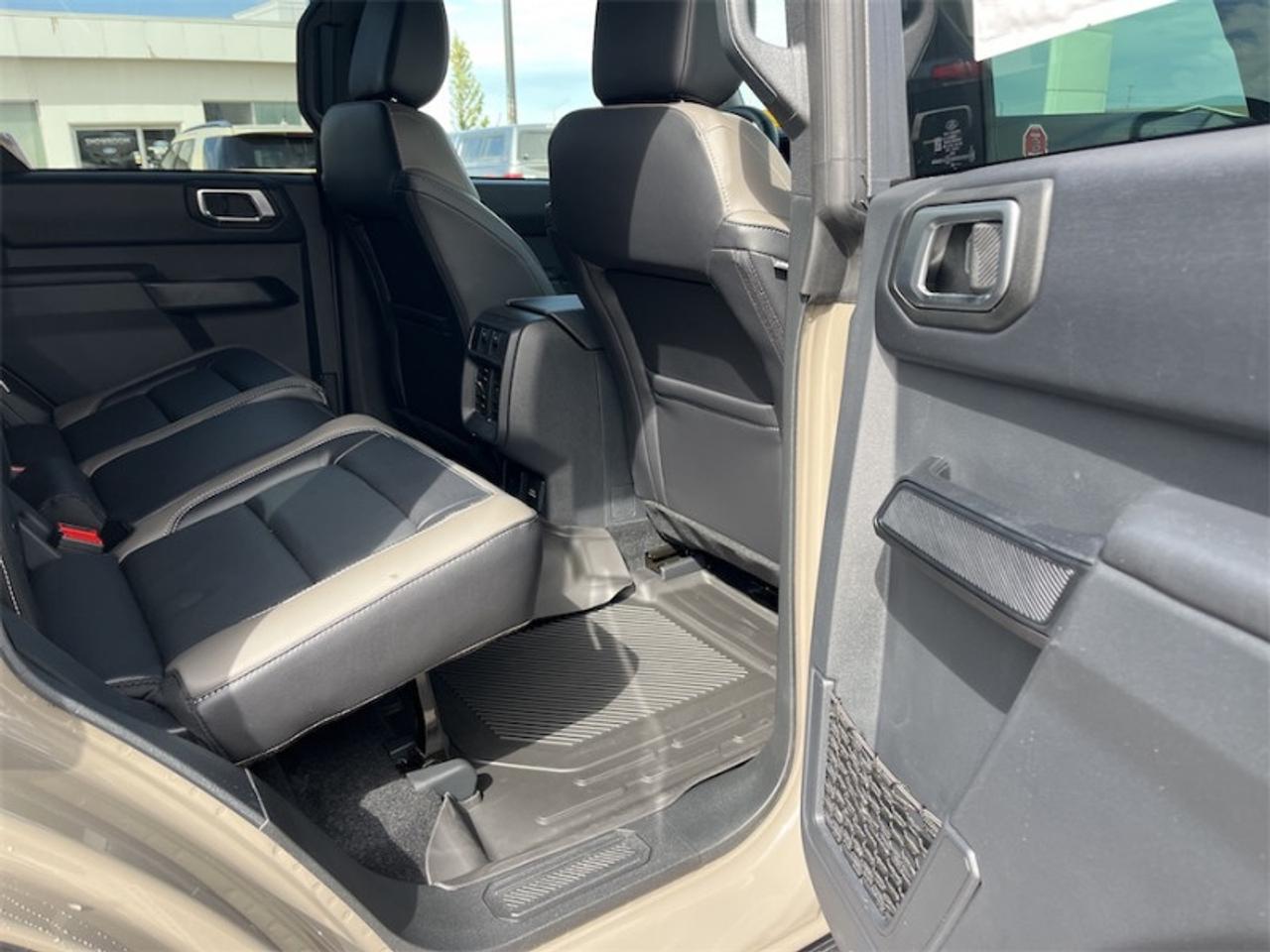 2026 Ford Bronco Outer Banks  - Premium Audio Photo5