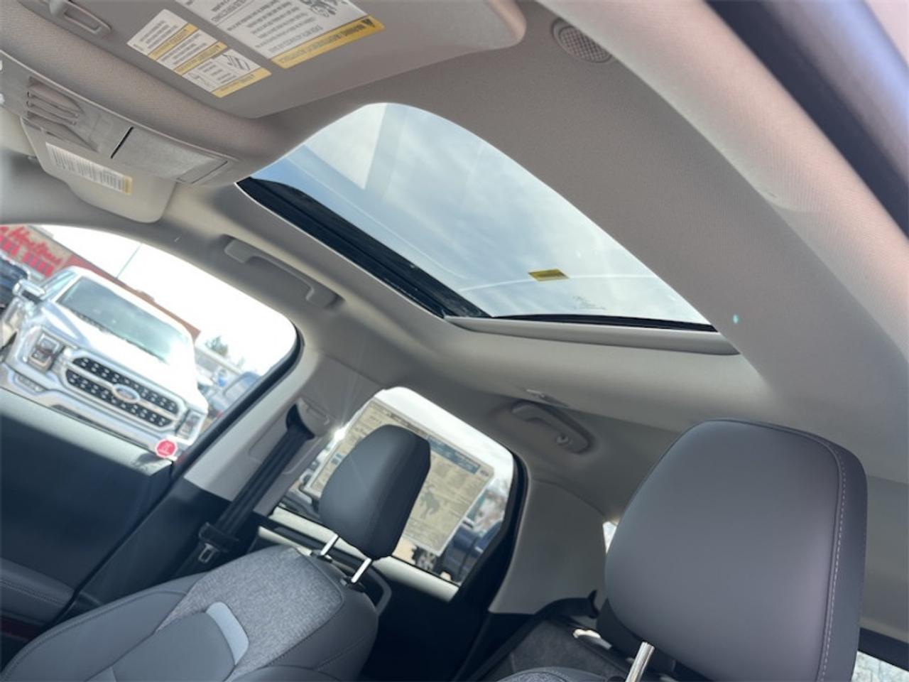 2026 Ford Bronco Sport Badlands  - Sunroof Photo5