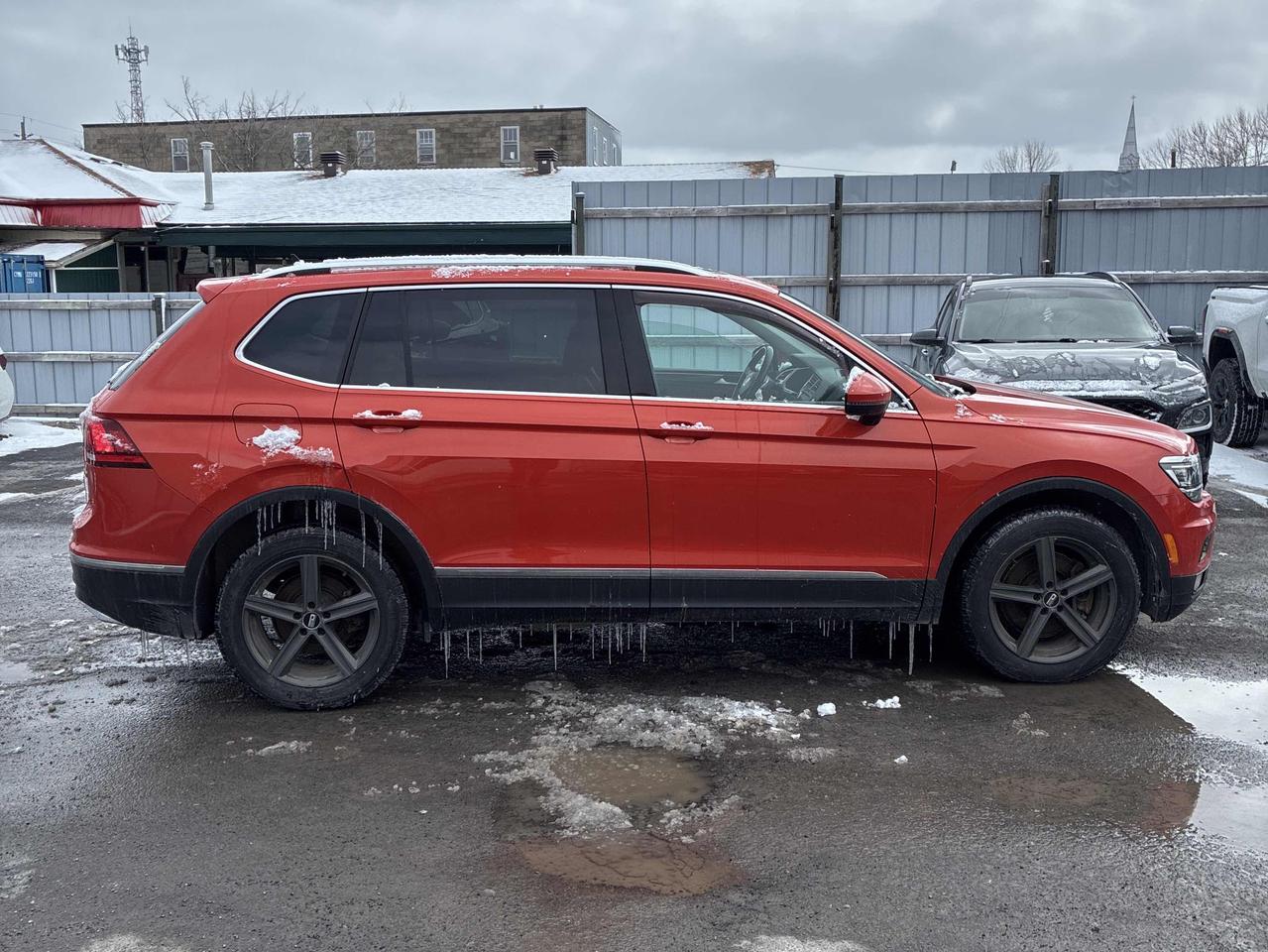 2018 Volkswagen Tiguan Highline - LEATHER, SUNROOF, NAV, FENDER STEREO!! Photo