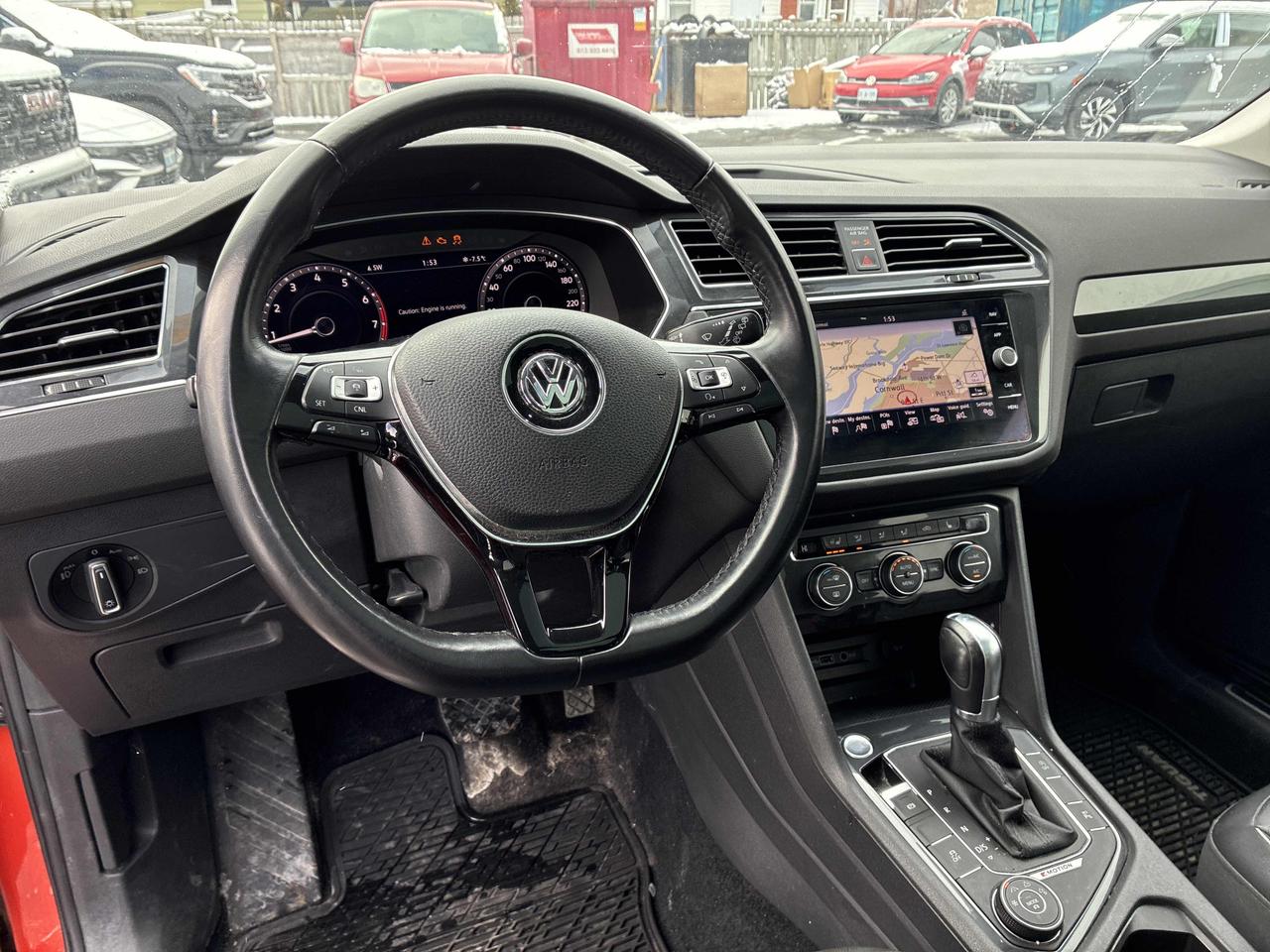 2018 Volkswagen Tiguan Highline - LEATHER, SUNROOF, NAV, FENDER STEREO!! Photo