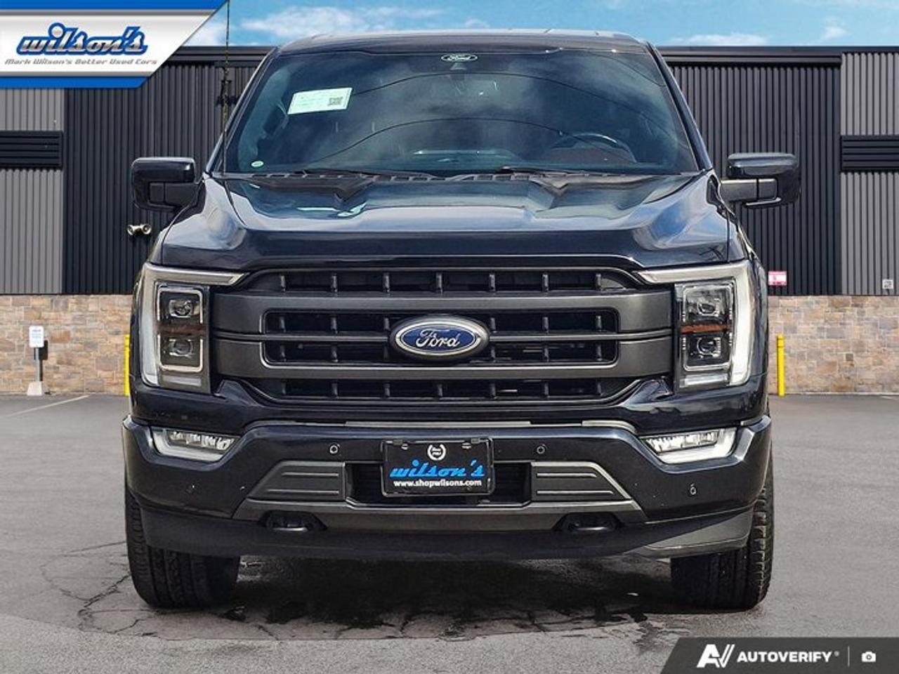 2022 Ford F-150 LARIAT Crew 4X4 | 502A | Sport Pkg | Leather | Pano Sunroof | Cooled + Heated Seats | and More ! Photo