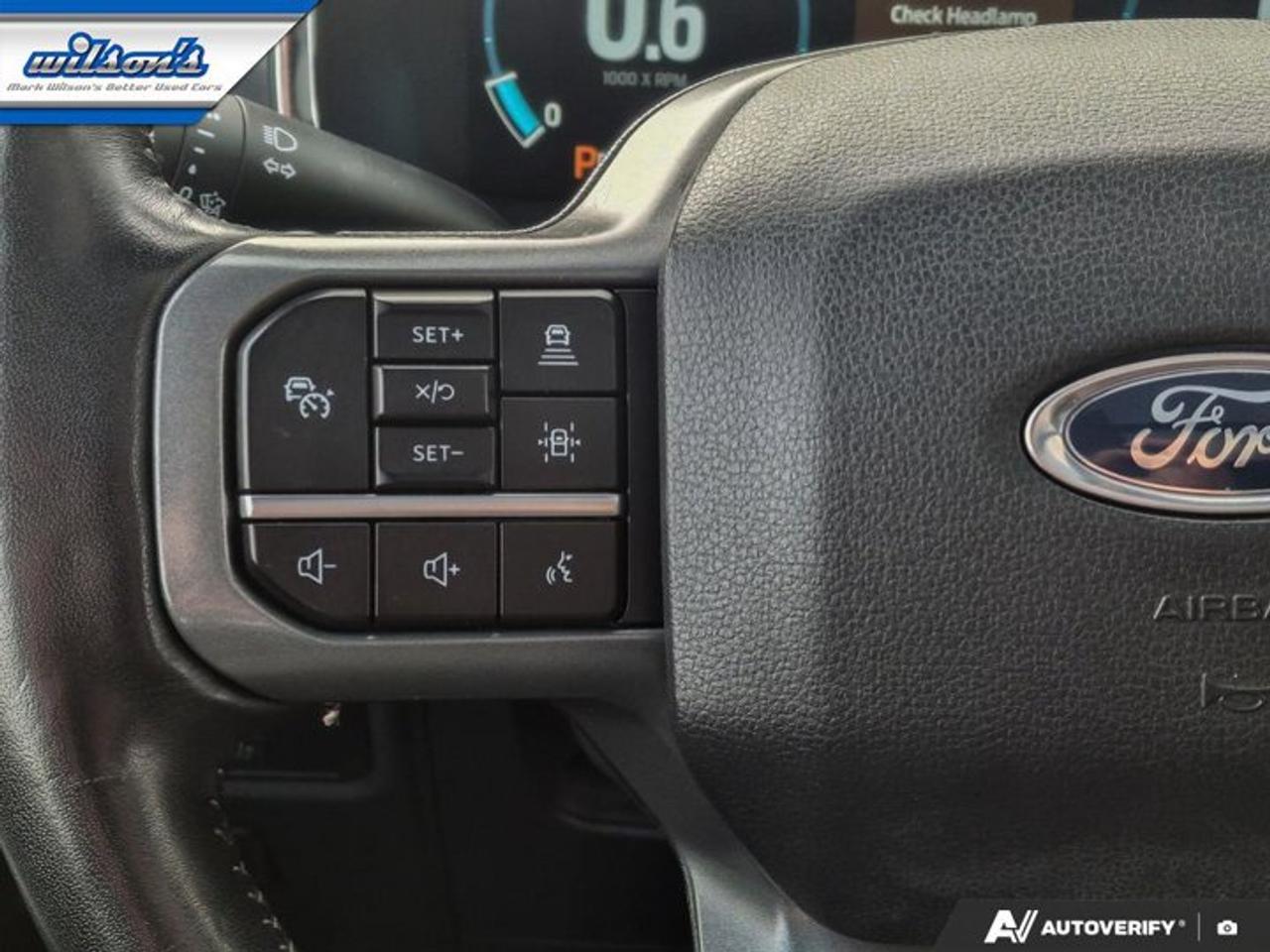 2022 Ford F-150 LARIAT Crew 4X4 | 502A | Sport Pkg | Leather | Pano Sunroof | Cooled + Heated Seats | and More ! Photo