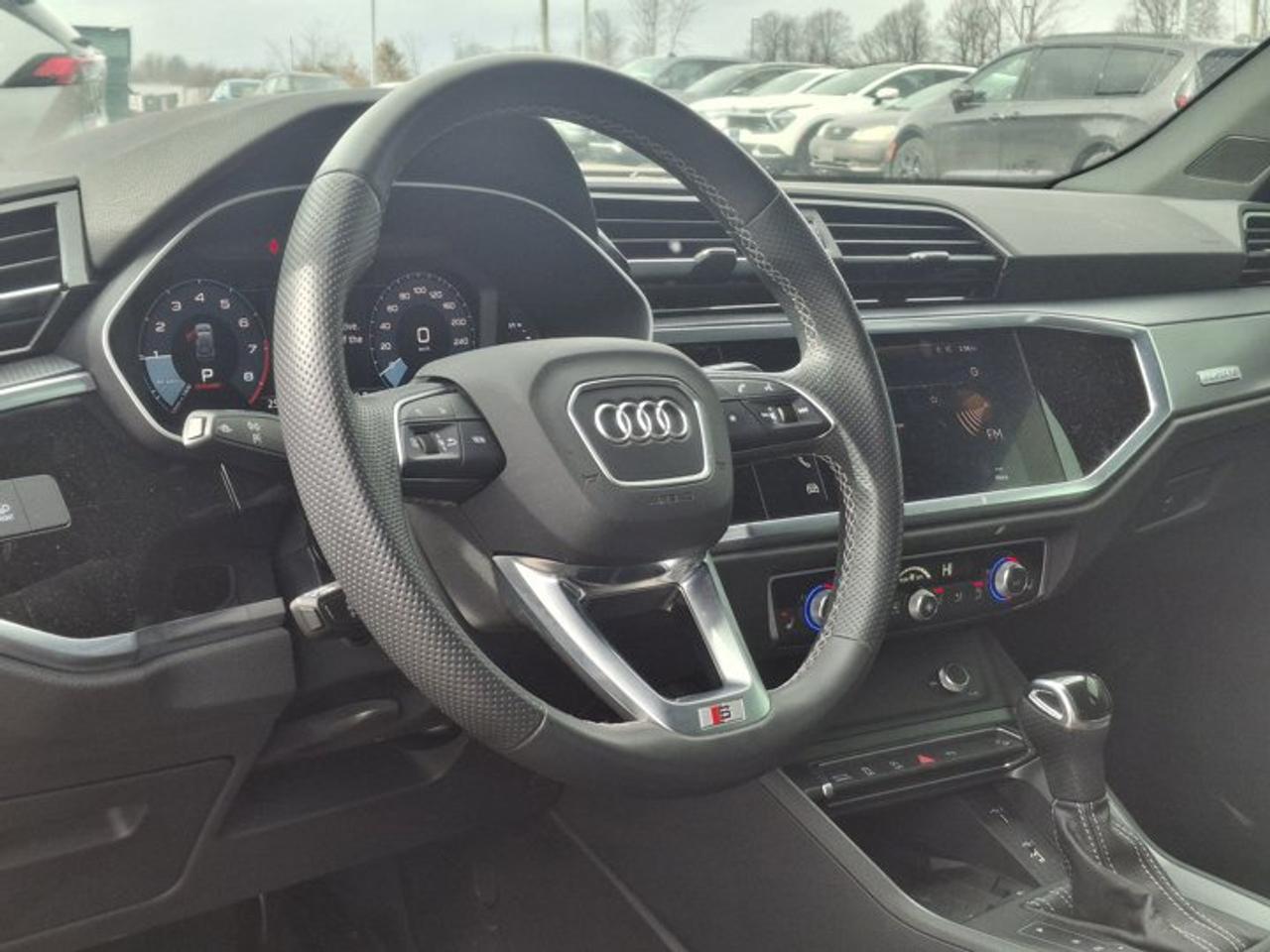 2021 Audi Q3 Progressiv AWD | Leather | Sunroof | Heated Power Seats | Carplay + Android Auto | and More ! Photo