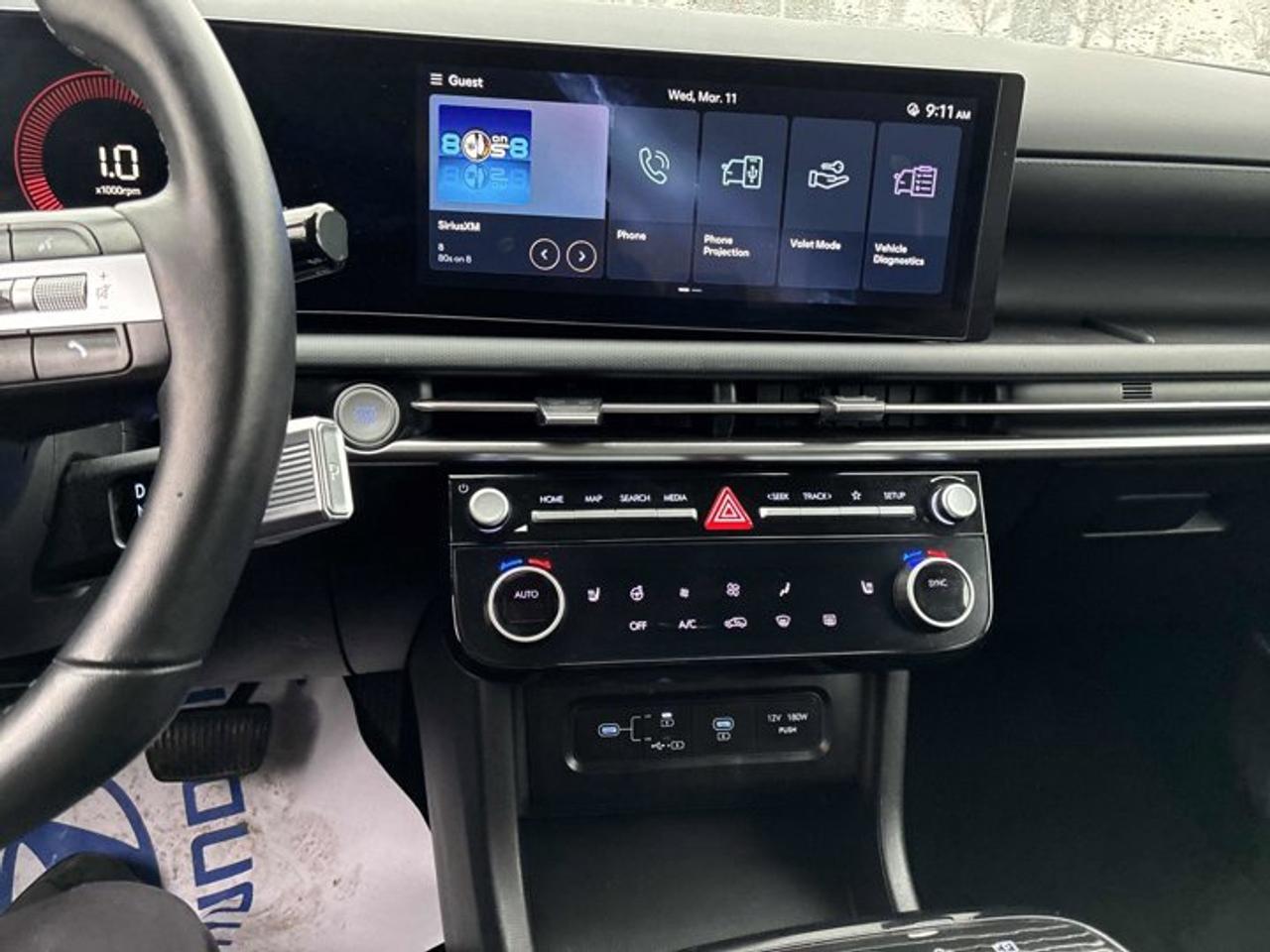 2025 Hyundai Tucson Preferred AWD | Heated Seats + Steering | Wireless Carplay + Android Auto | BSM | and More ! Photo