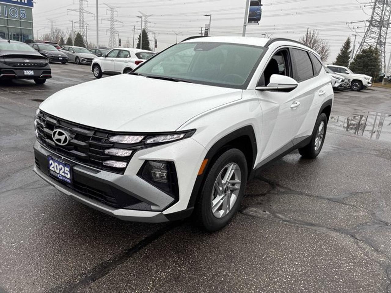 2025 Hyundai Tucson Preferred AWD | Heated Seats + Steering | Wireless Carplay + Android Auto | BSM | and More ! Photo0