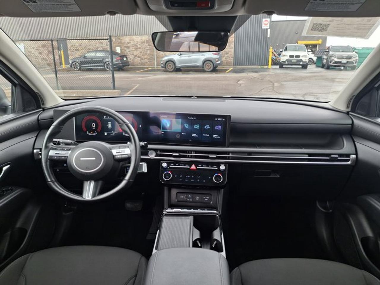 2025 Hyundai Tucson Preferred AWD | Heated Seats + Steering | Wireless Carplay + Android Auto | BSM | and More ! Photo
