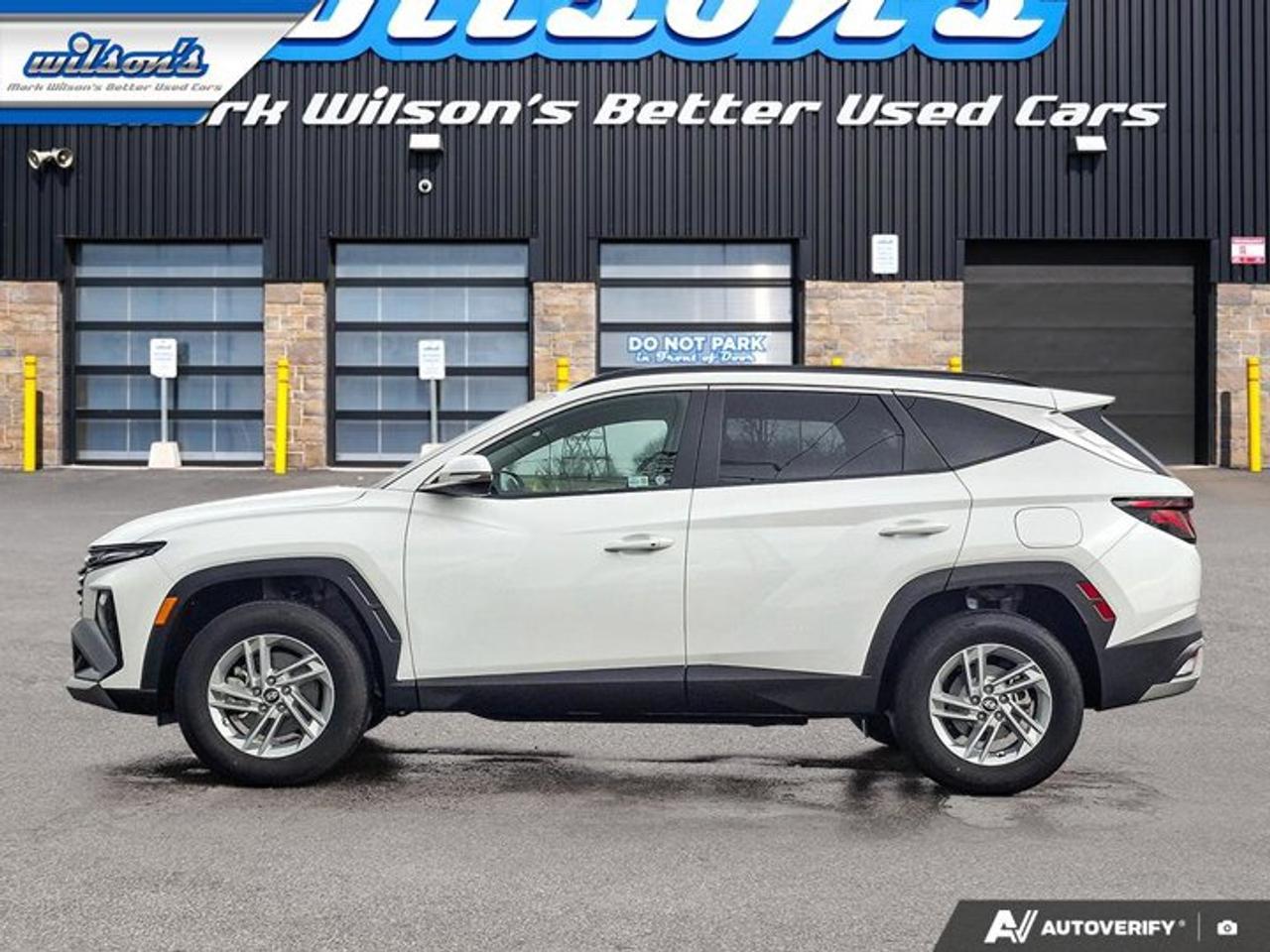 2025 Hyundai Tucson Preferred AWD | Heated Seats + Steering | Wireless Carplay + Android Auto | BSM | and More ! Photo