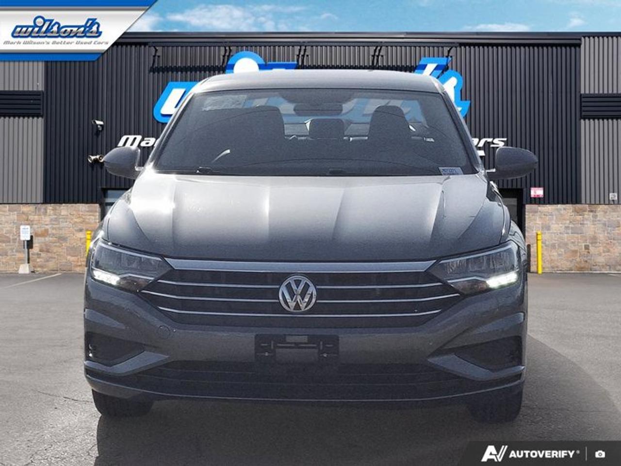 2020 Volkswagen Jetta Highline | Leather | Sunroof | Heated Seats | CarPlay + Android | Rear Camera | and More ! Photo